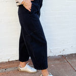blu pepper Bottoms - Pants Barrel Capri Pants In Black
