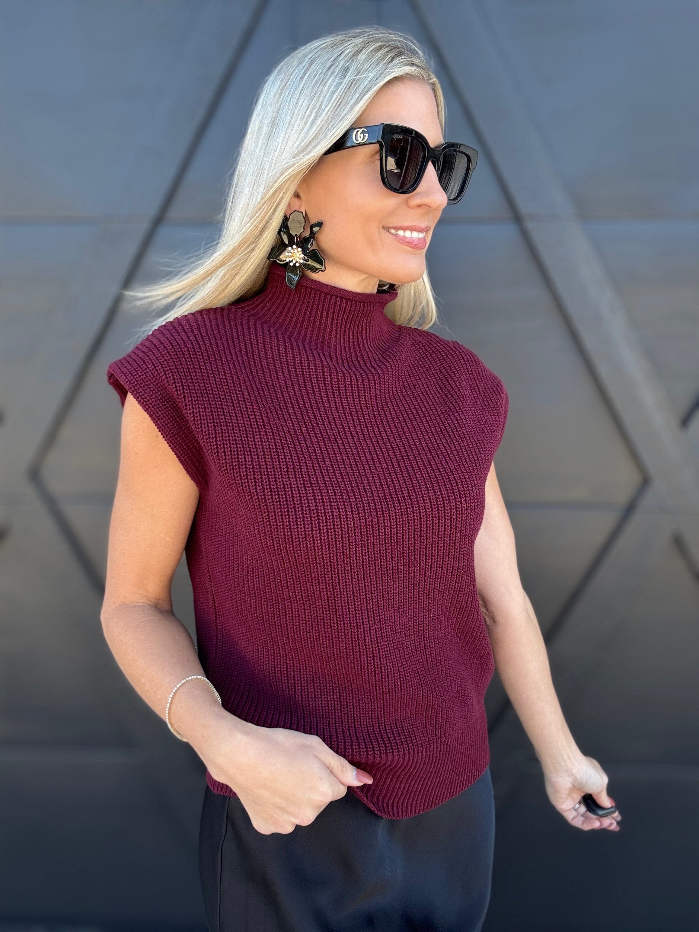 blu pepper Tops - Sweaters Mock Neck Sleeveless Sweater In Burgundy