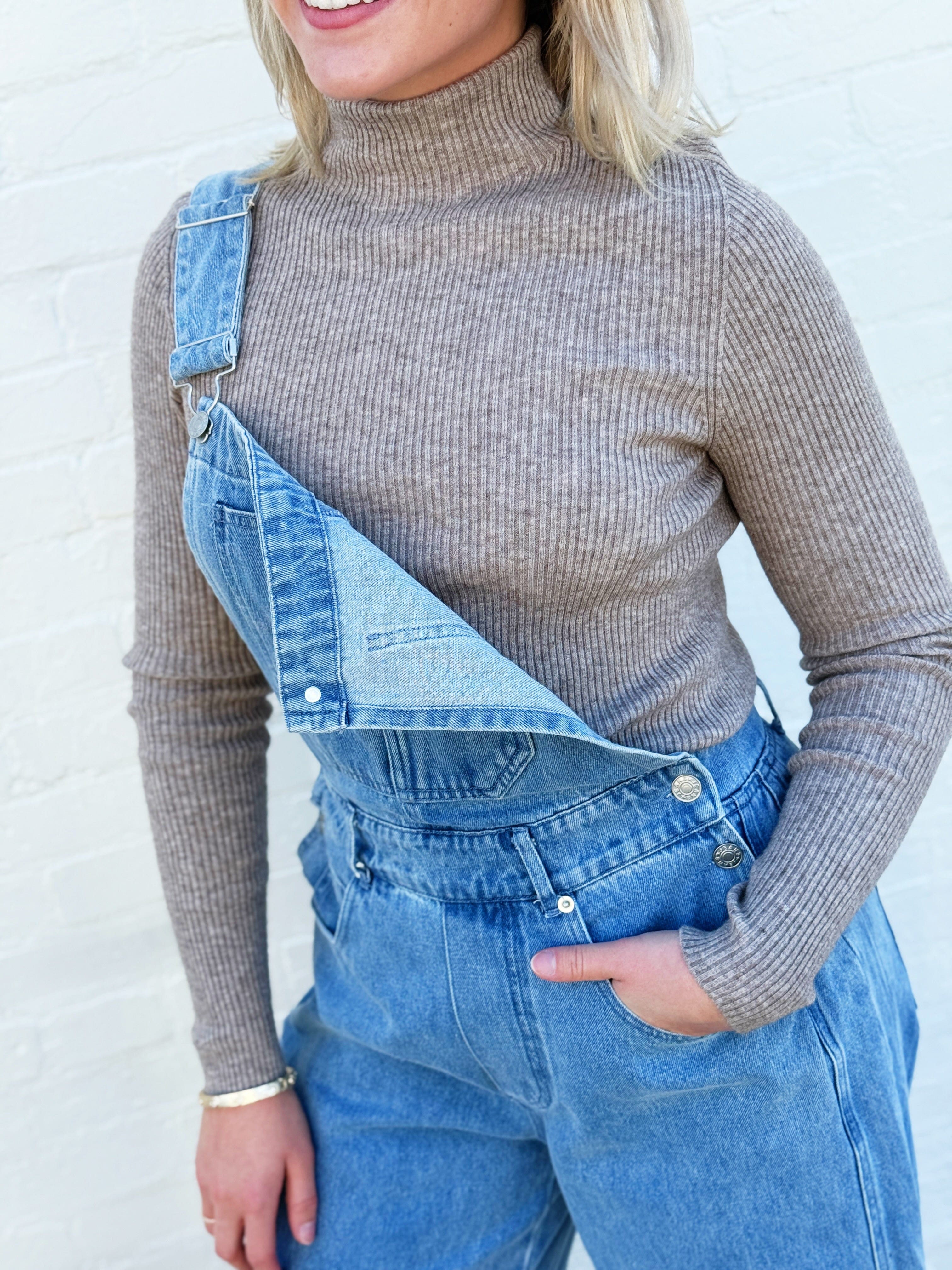 Bluivy Tops - Sweaters Mock Neck Ribbed Long Sleeve In Latte