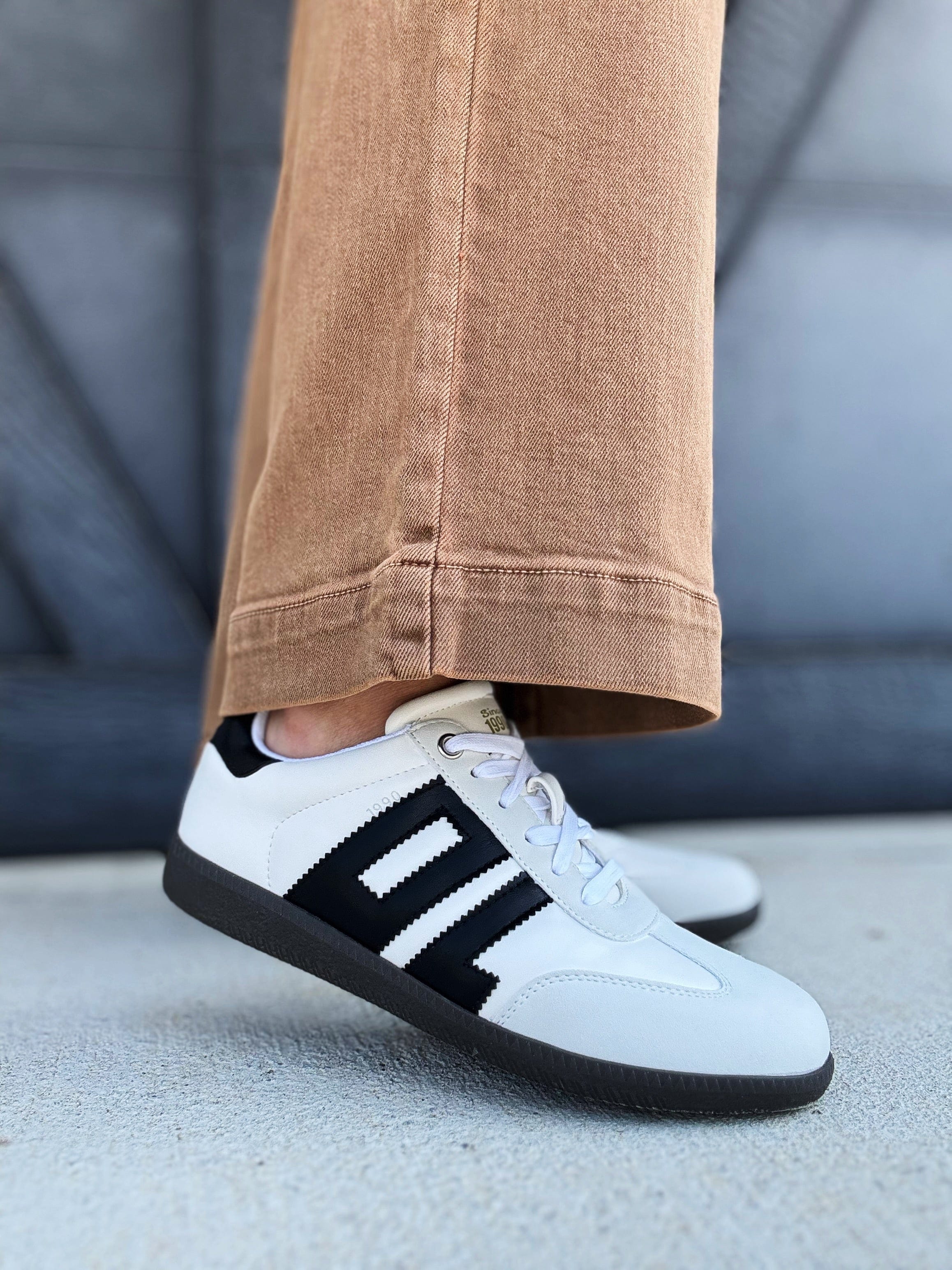 Dirty Laundry Shoes - Sneakers Dirty Laundry Trackstar Sneaker In White