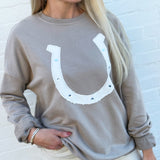 ee:some Tops - Sweatshirts Horseshoe Pullover In Almond Milk