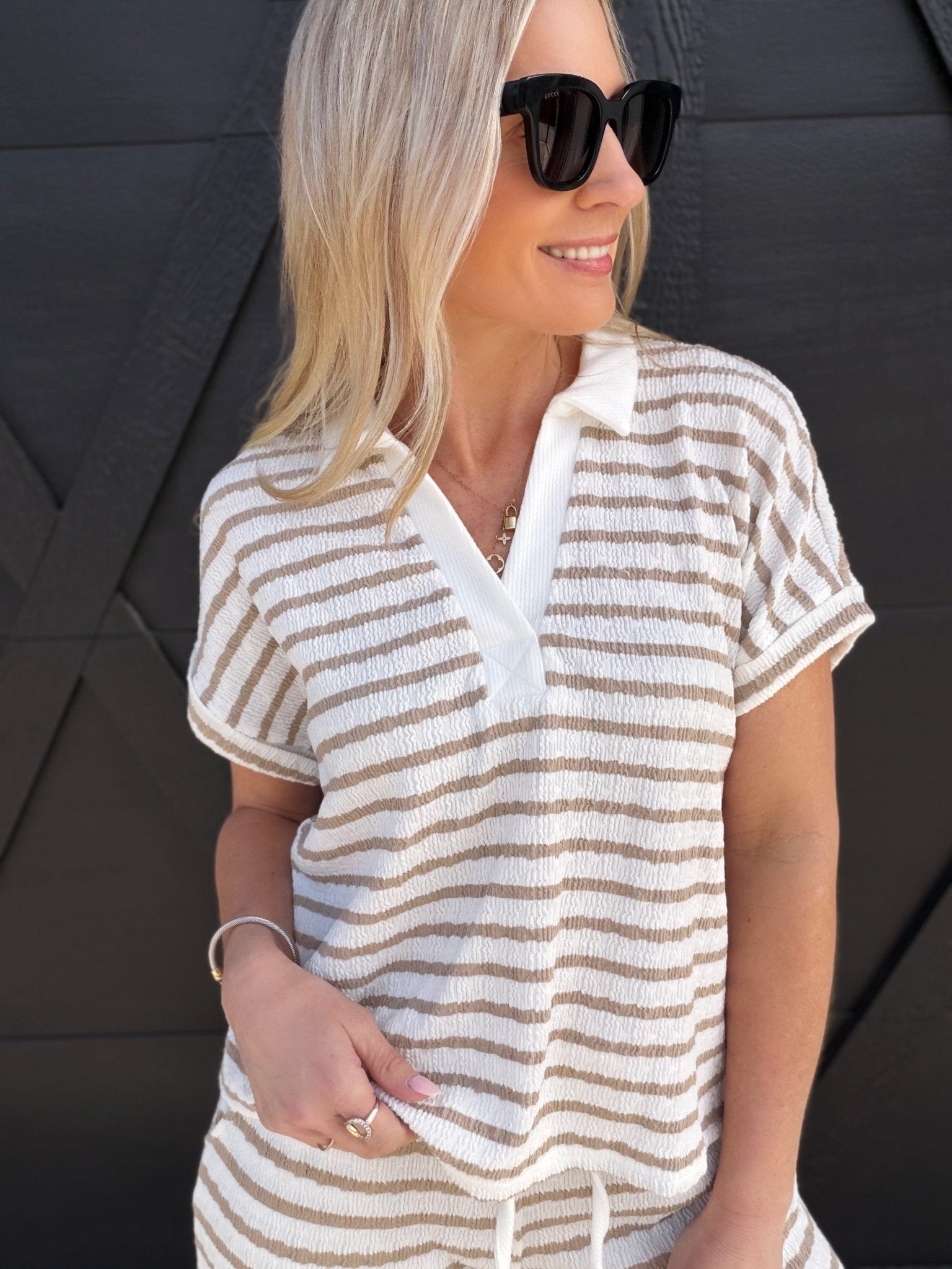 Stripe Split Neck Short Sleeve Scrunch Knit Top In Khaki