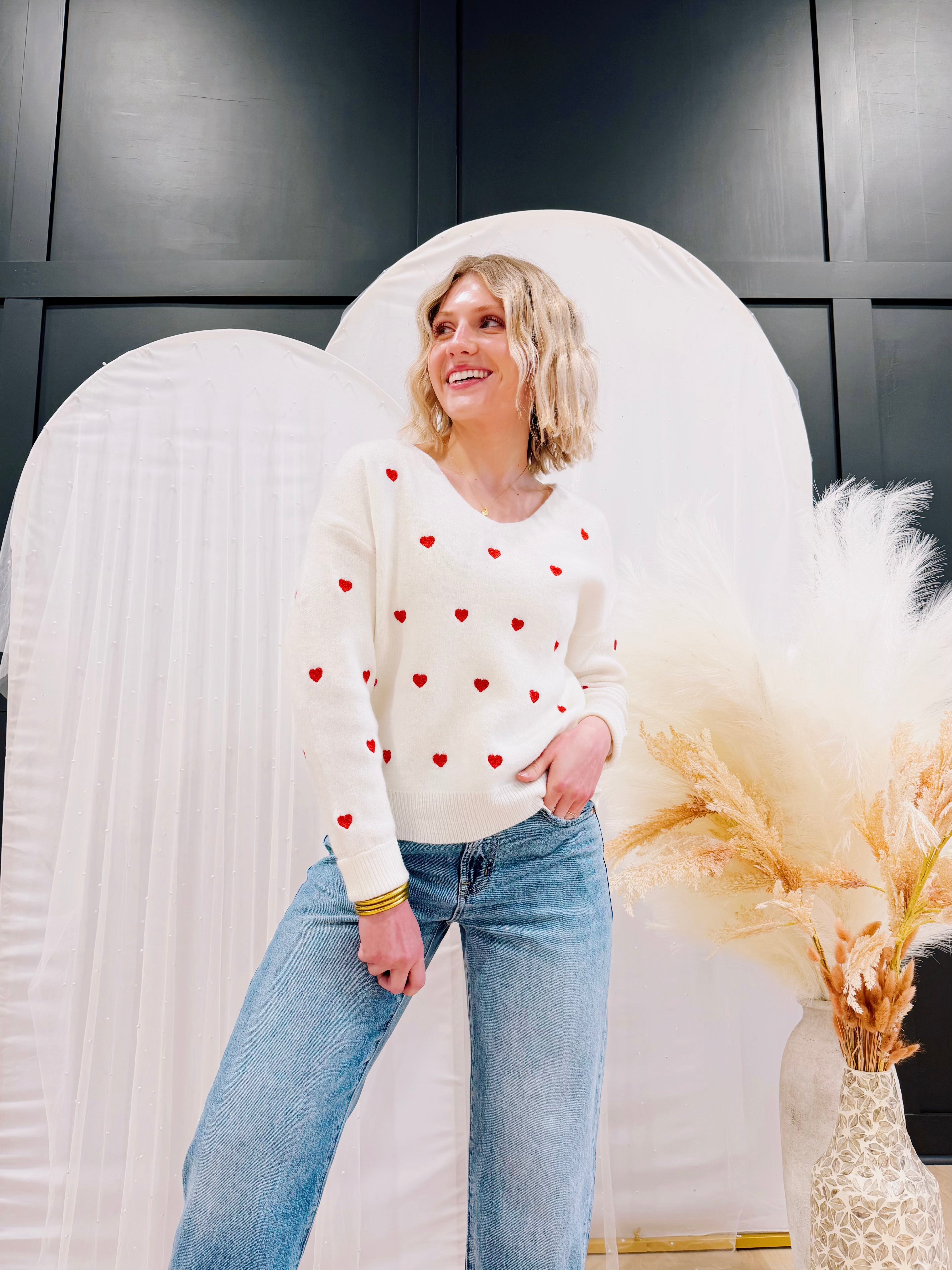 Heart Pattern Boxy Pullover Sweater In White – Infinity Raine