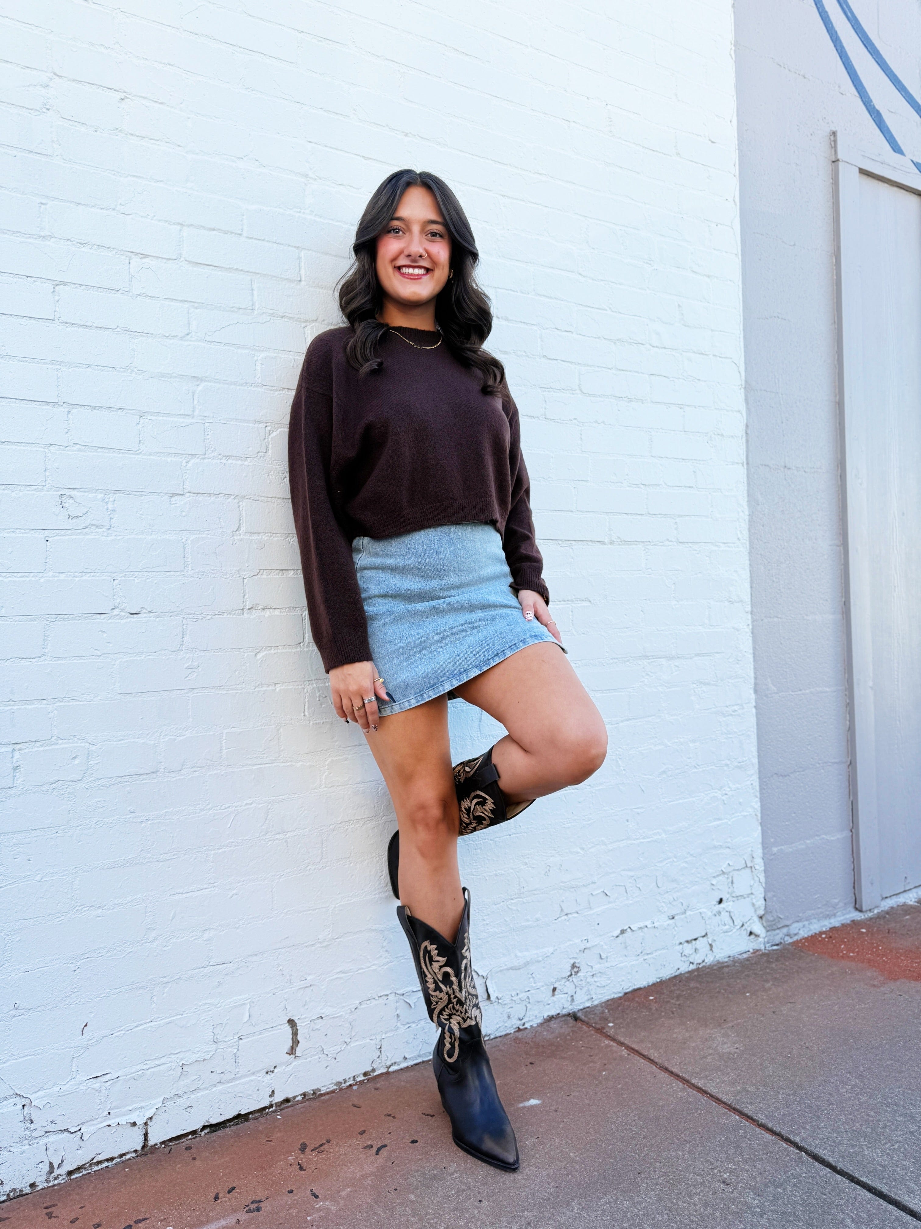 The Workshop Studio Tops - Sweaters Crewneck Cropped Sweater in Brown