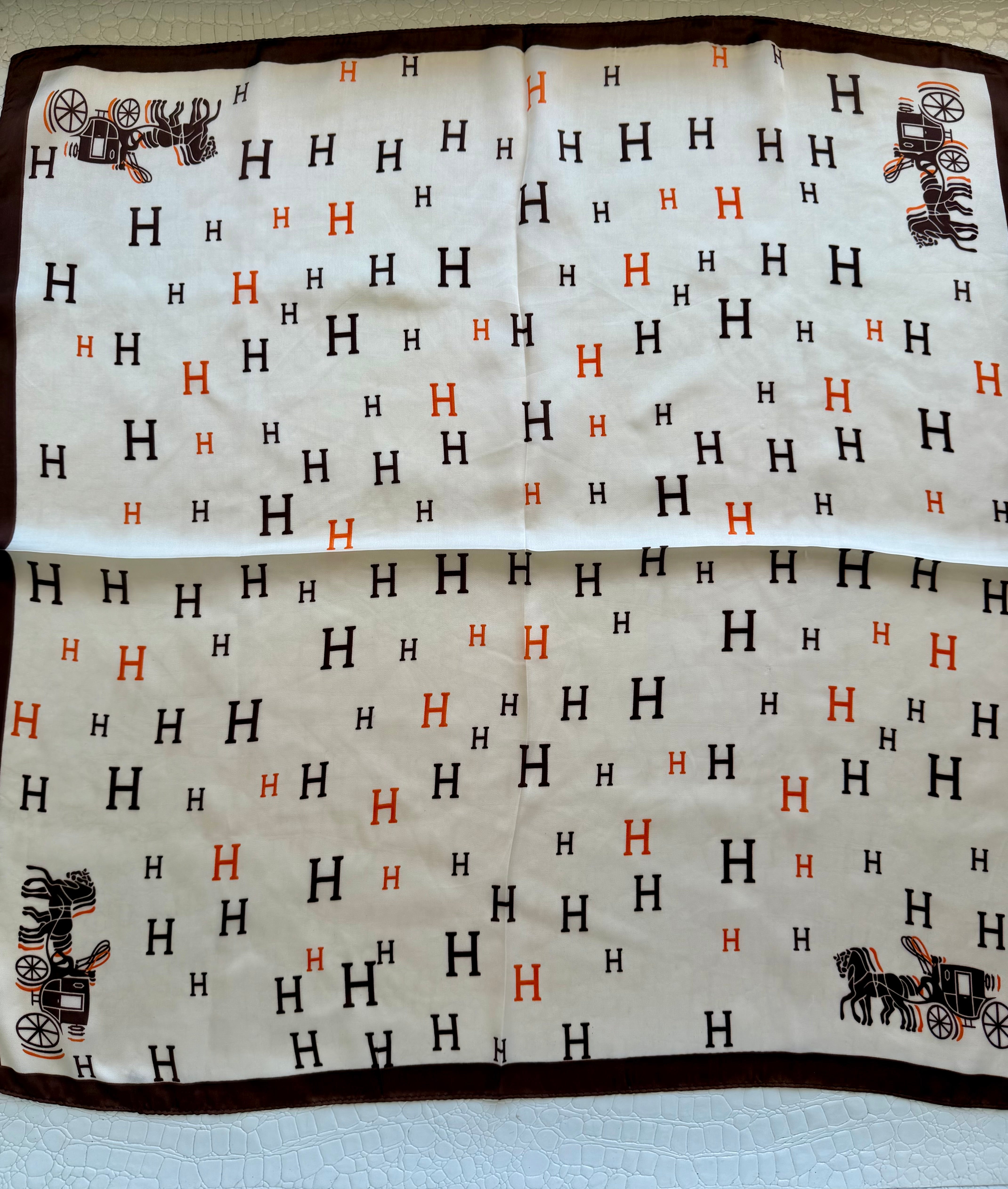 Chic Accent Scarf - Infinity Raine