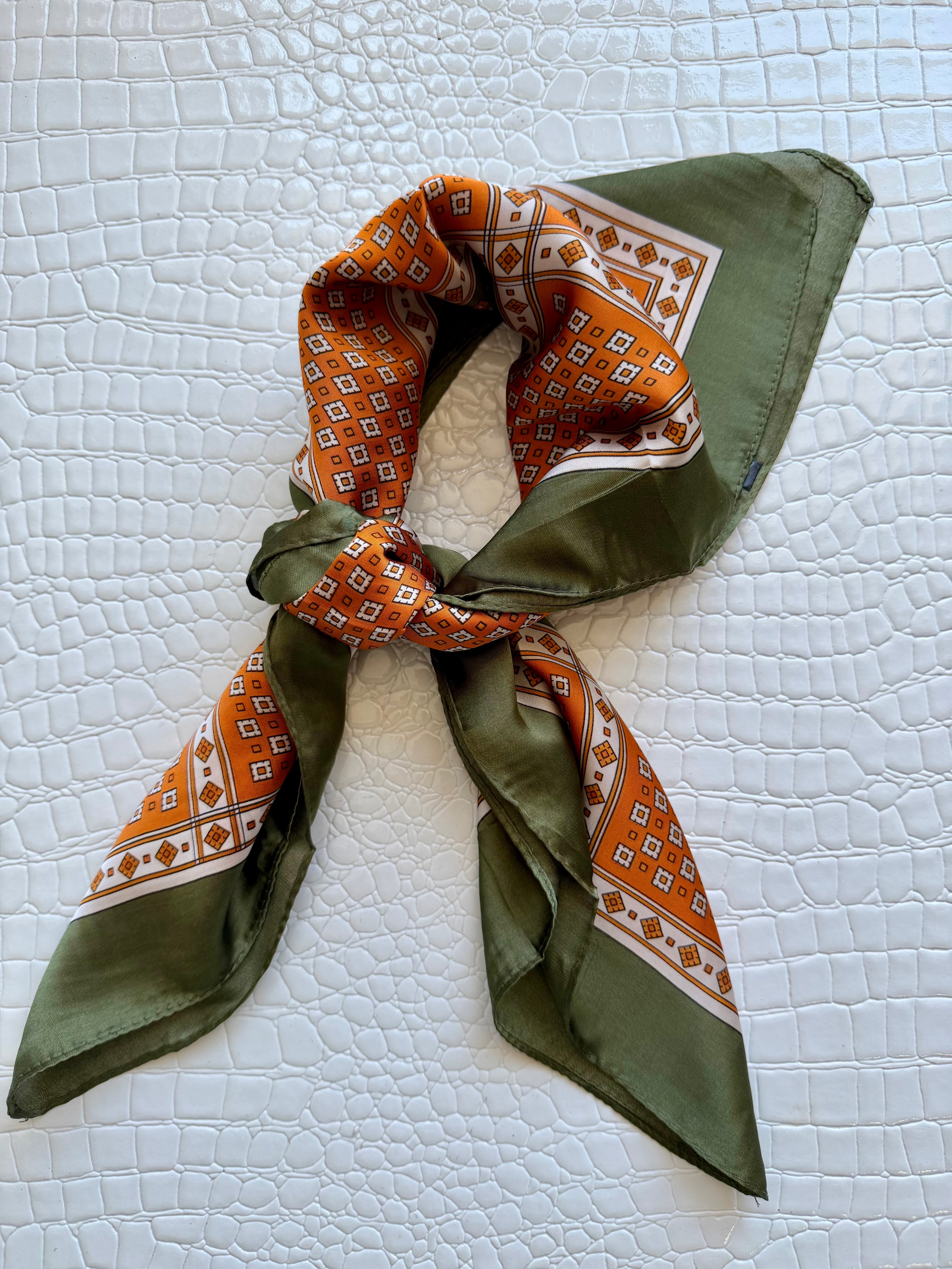 Chic Accent Scarf - Infinity Raine
