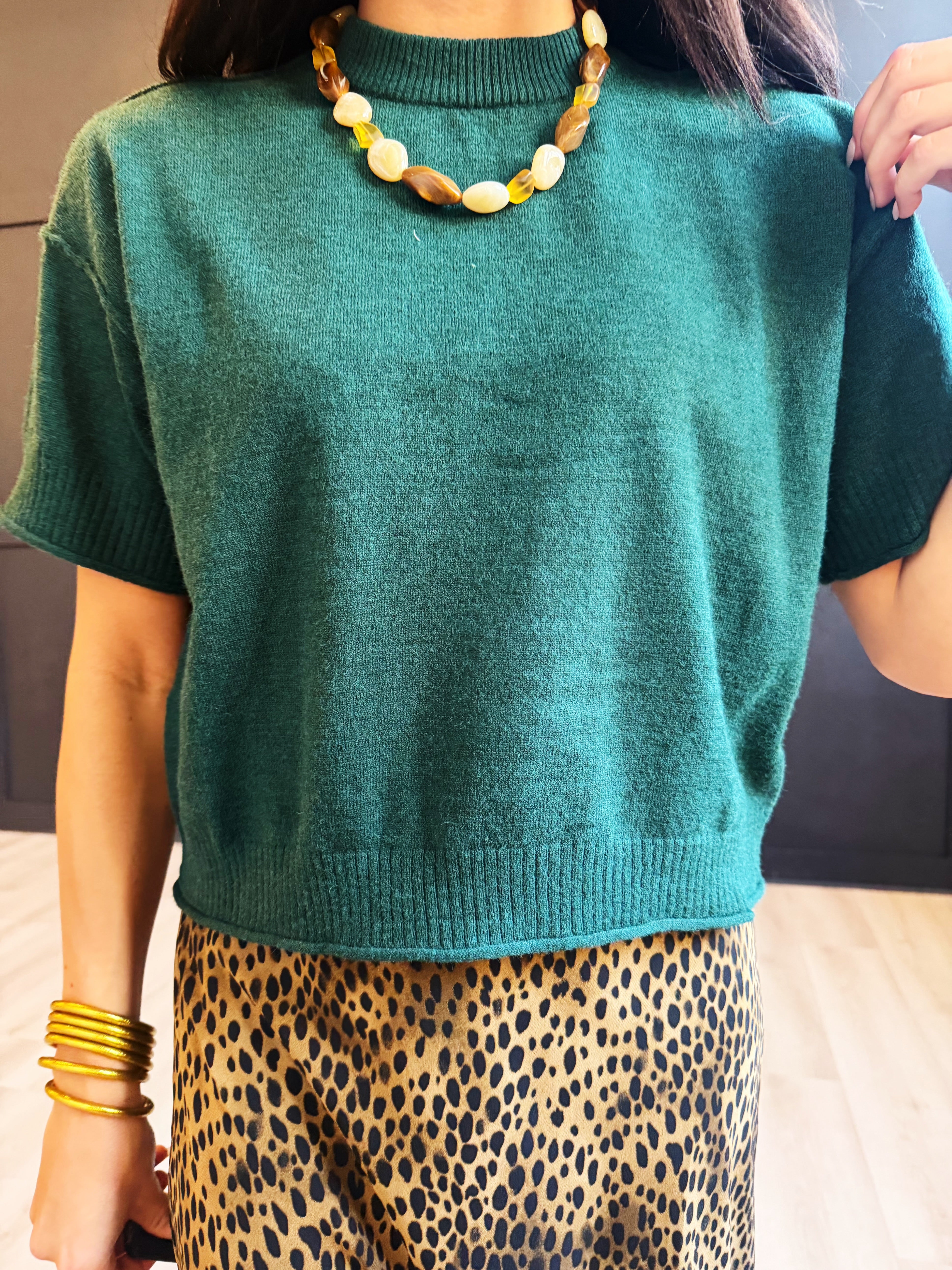 Lightweight Exposed Seam Short Sleeve Crop Sweater In Hunter Green - Infinity Raine