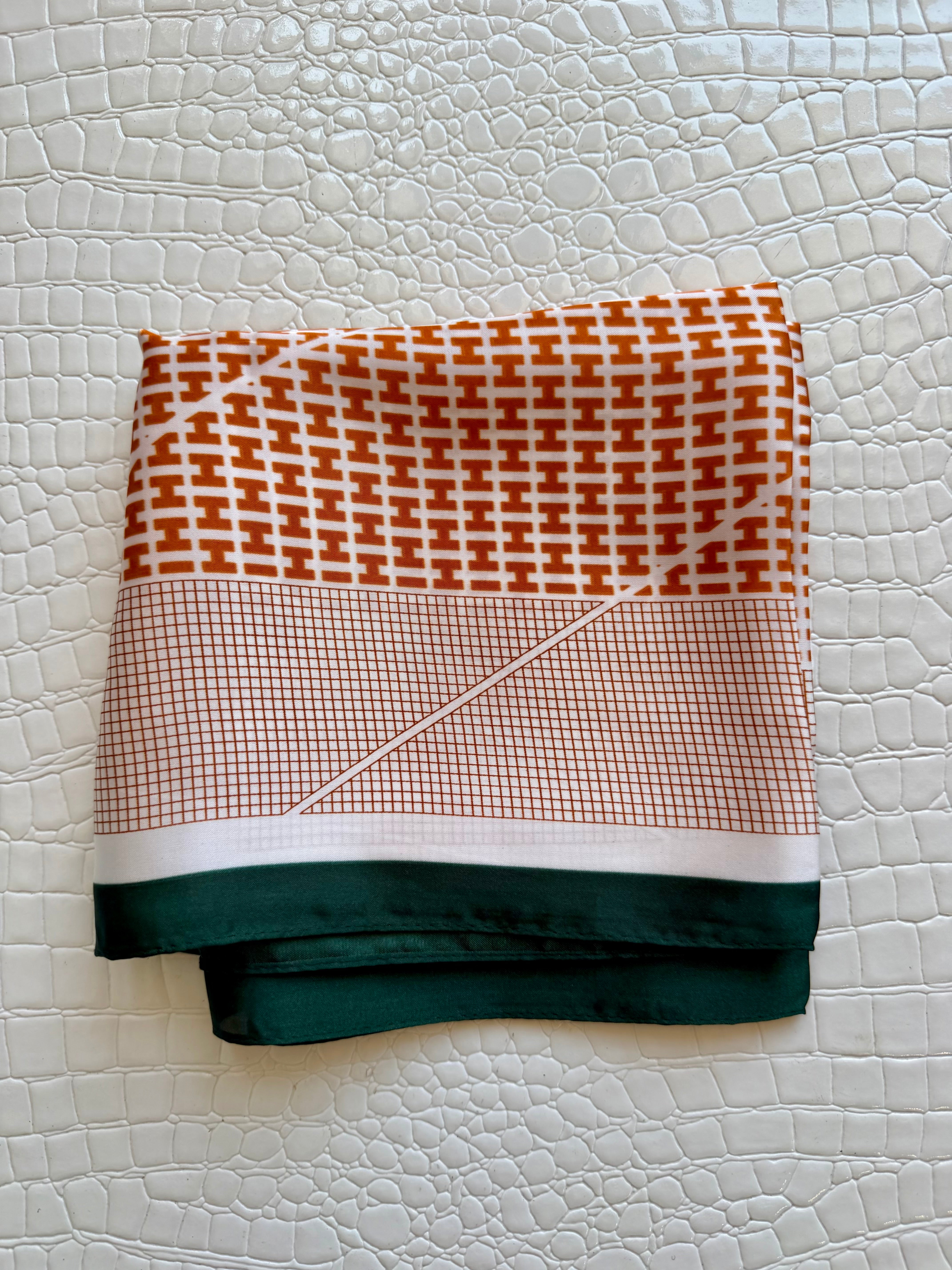 Chic Accent Scarf - Infinity Raine