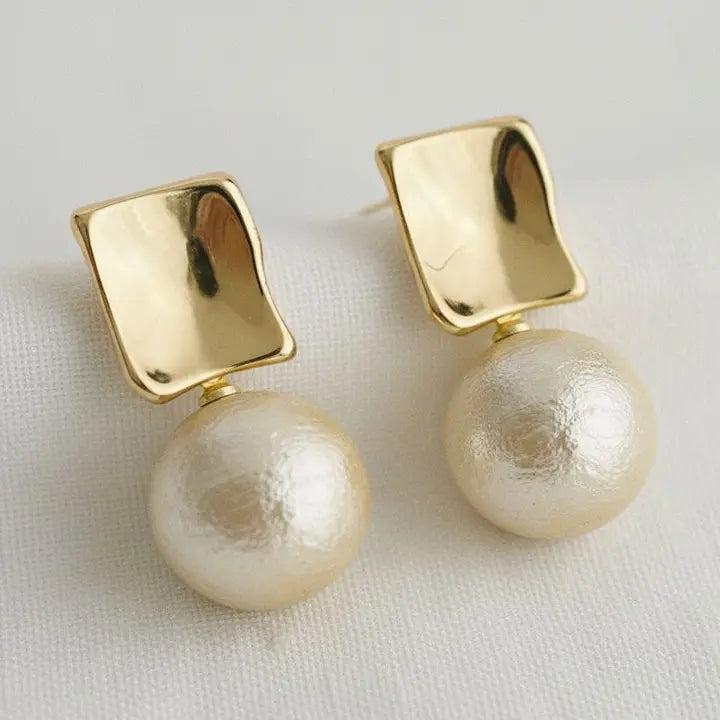 Contemporary Geometric Pearl Drop Earrings - Infinity Raine