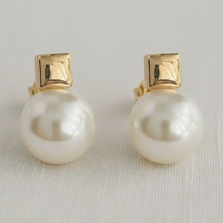 Chic High-Gloss Pearl Stud Earrings - Infinity Raine