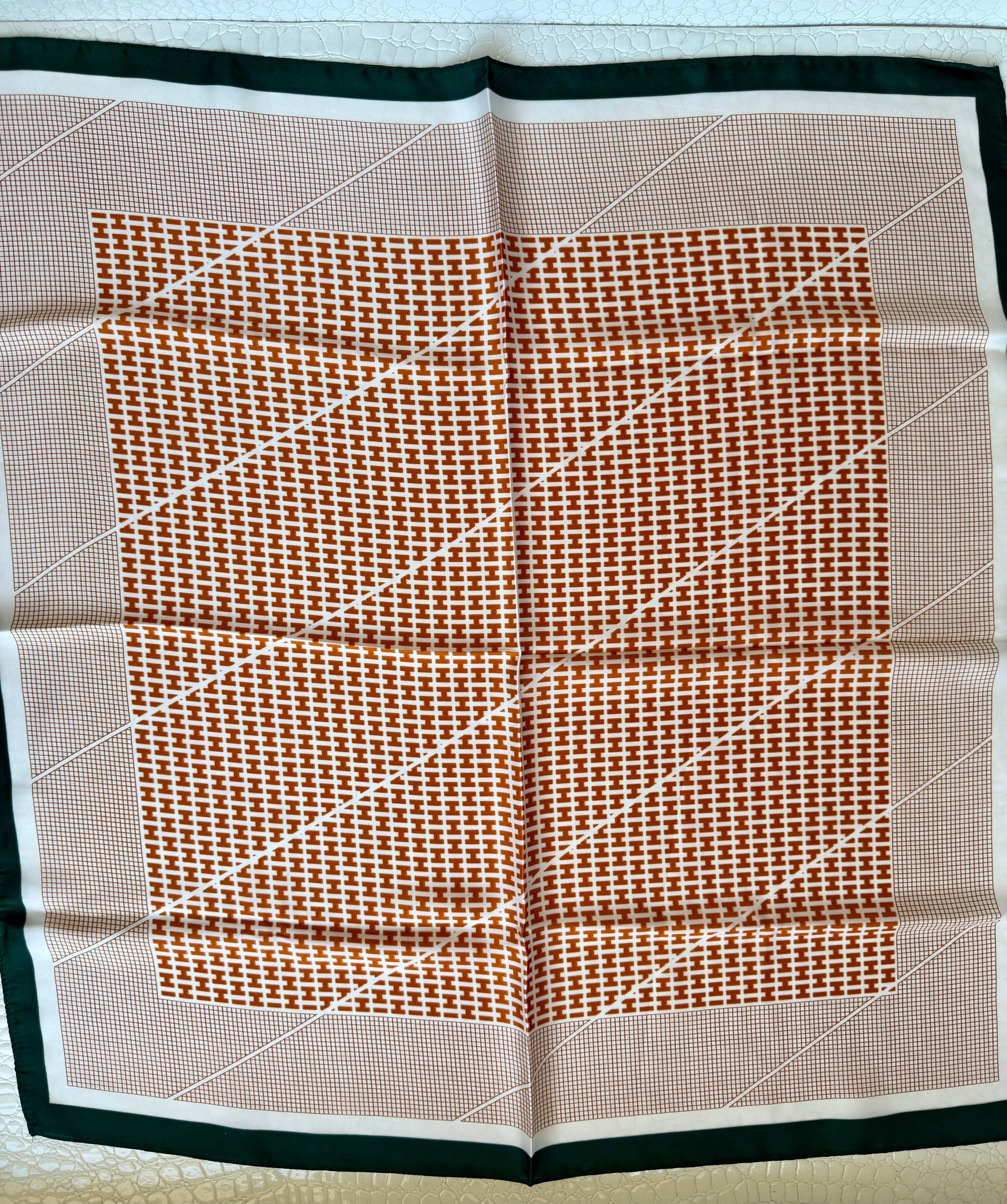 Chic Accent Scarf - Infinity Raine