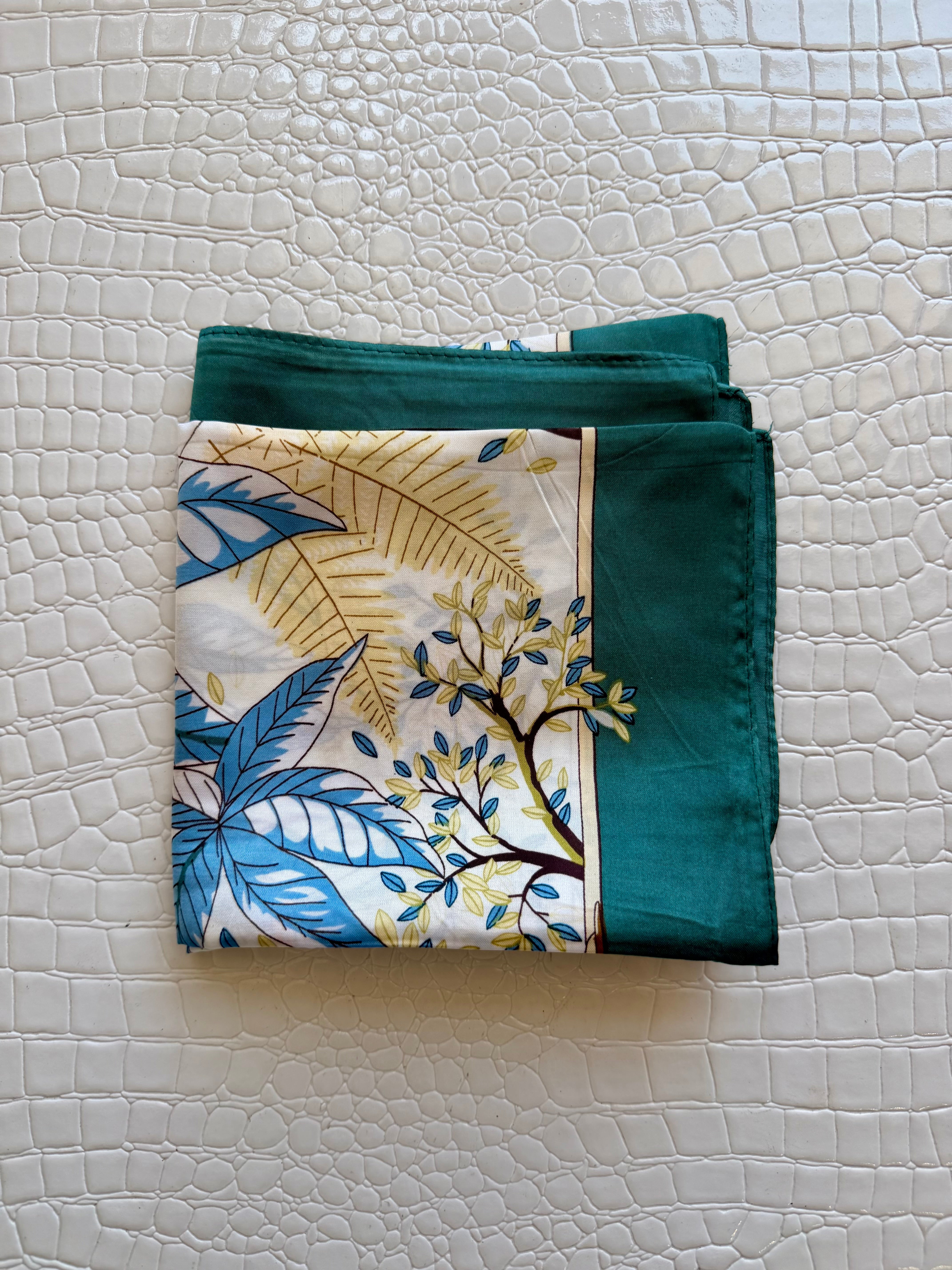 Chic Accent Scarf - Infinity Raine