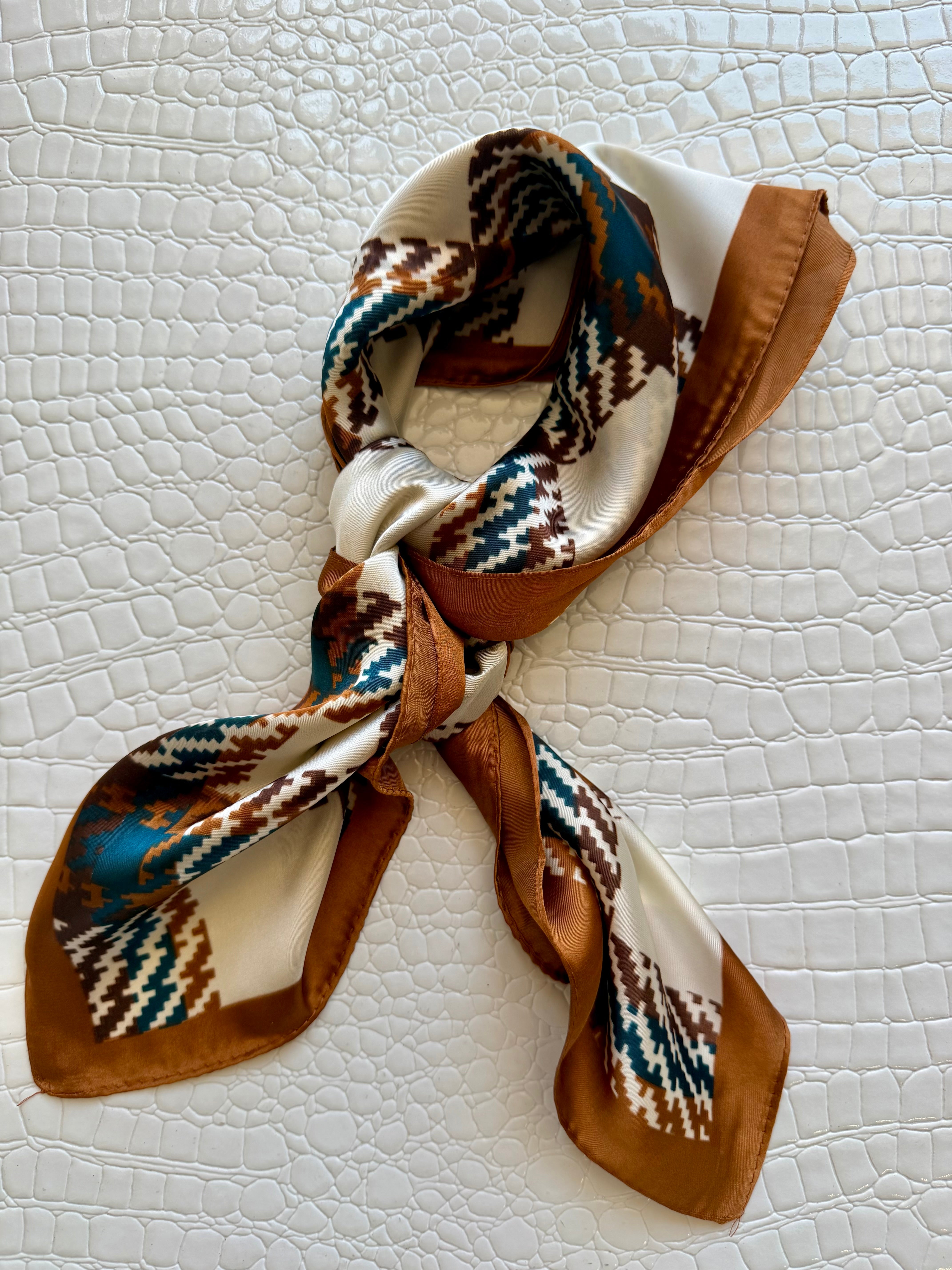 Chic Accent Scarf - Infinity Raine