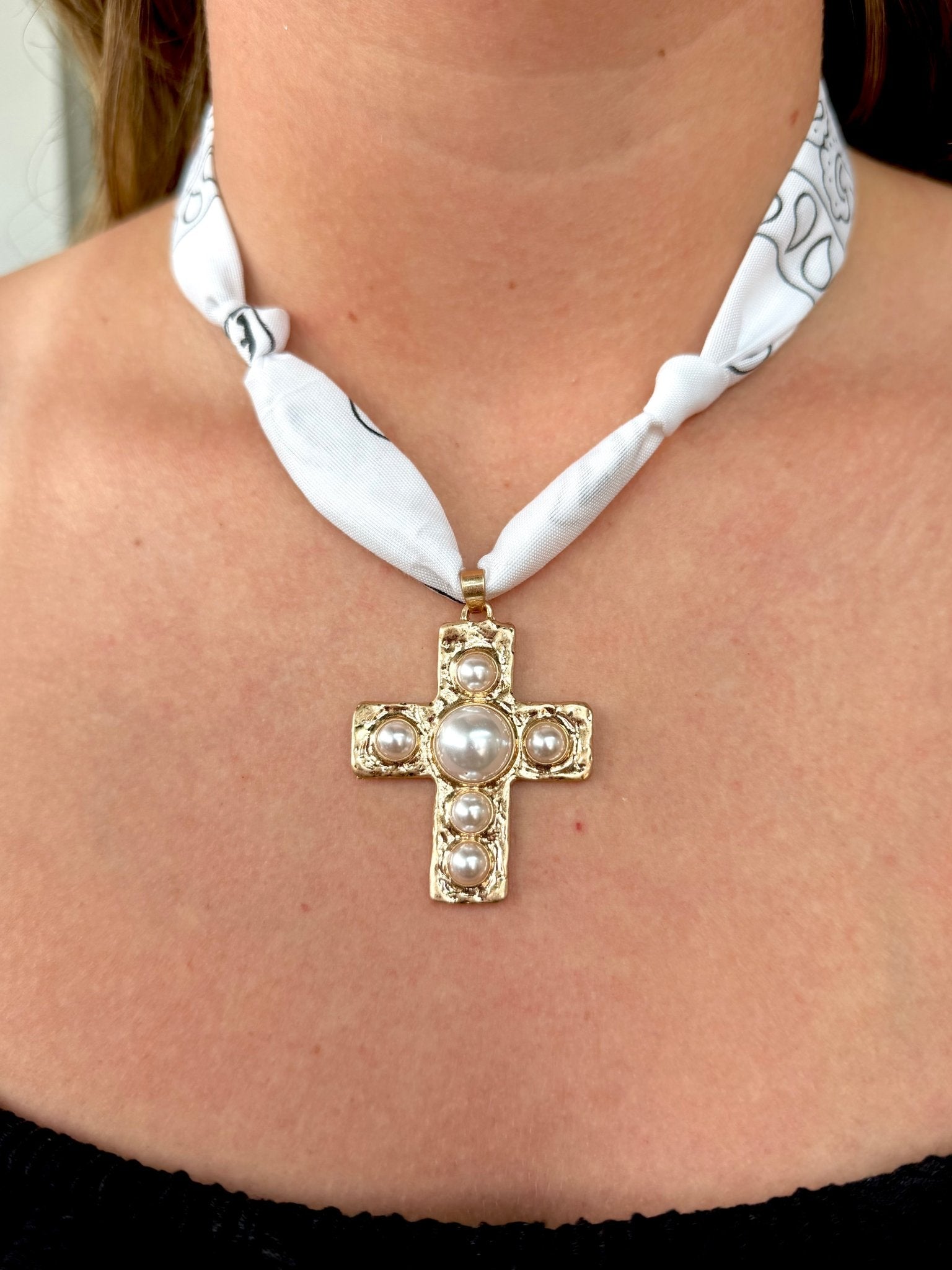 Abstract Pearl Pendant Scarf Necklace In Gold - Infinity Raine