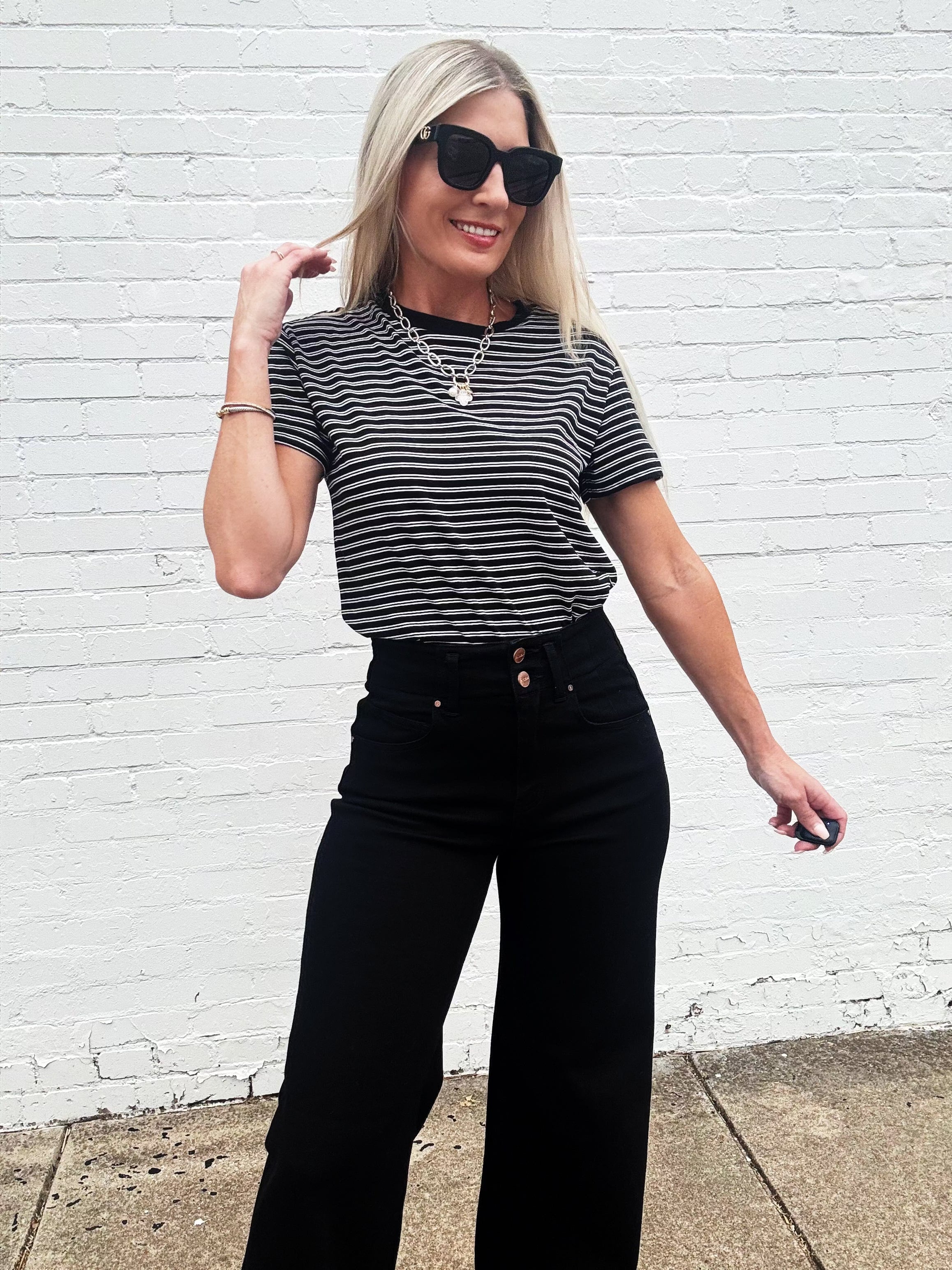 Round Neck Stripe Tee In Black - Infinity Raine