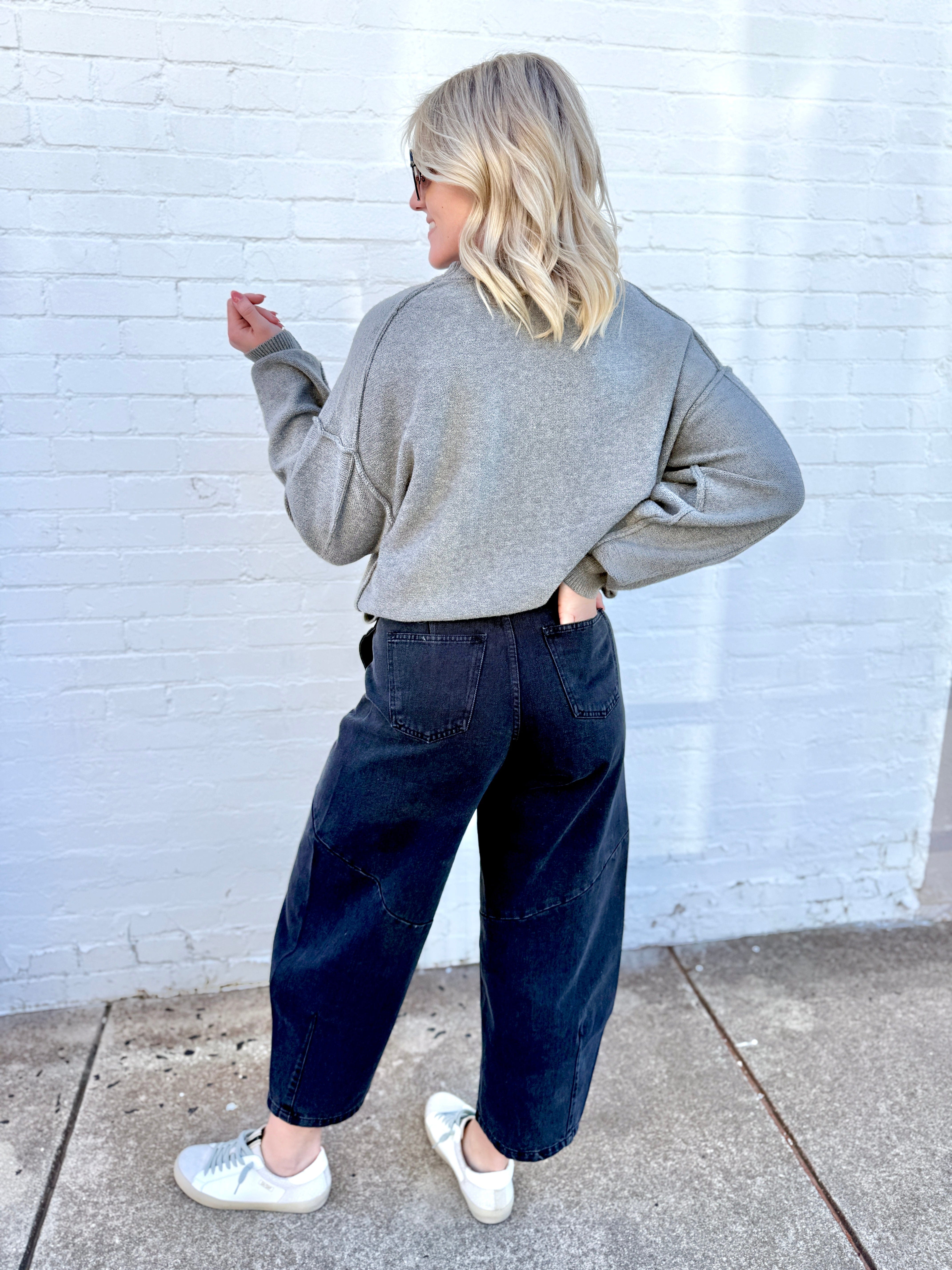 Barrel Capri Pants In Black - Infinity Raine