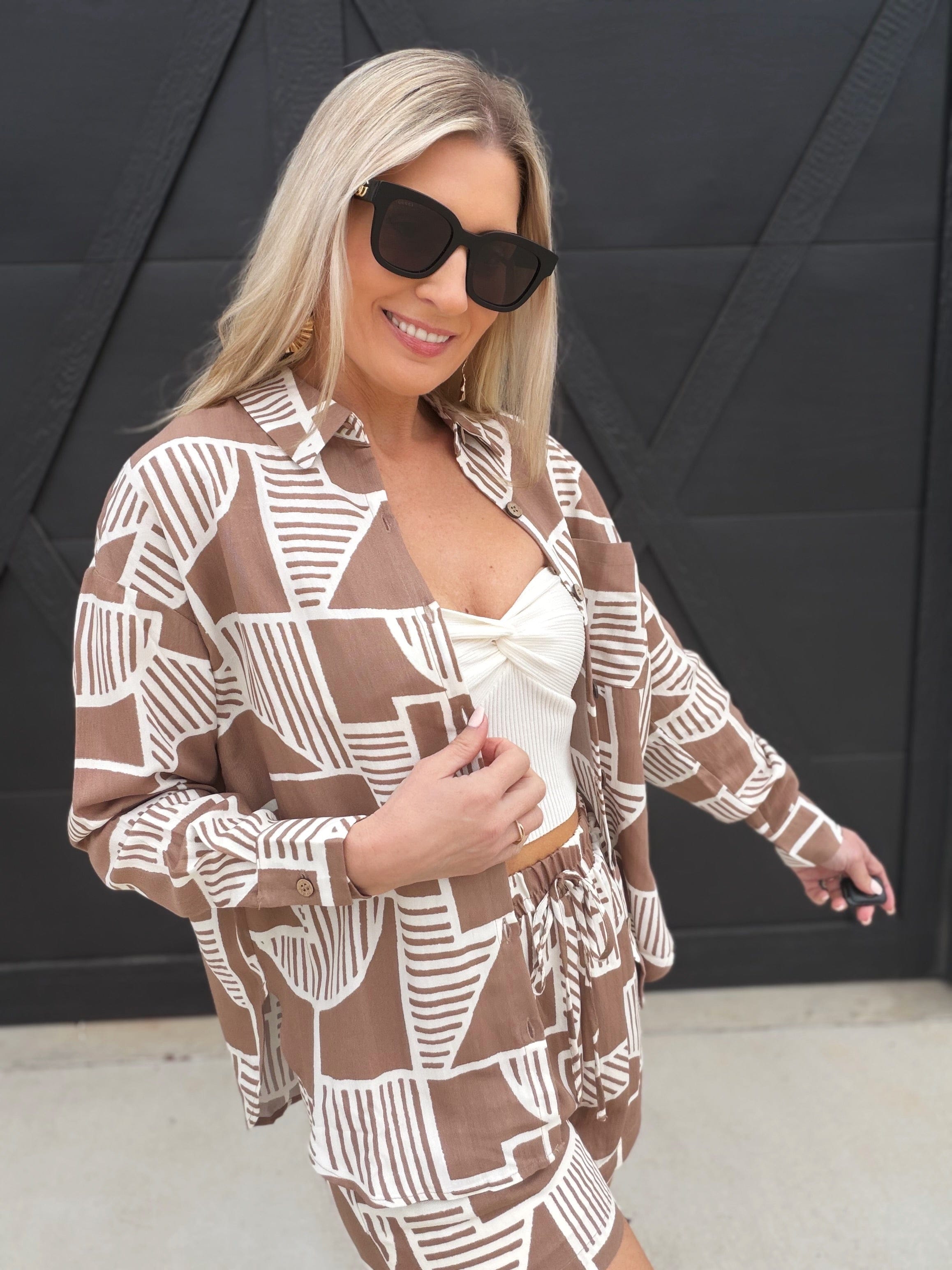 blu pepper Tops - Blouses Abstract Print Button Down Top In Mocha