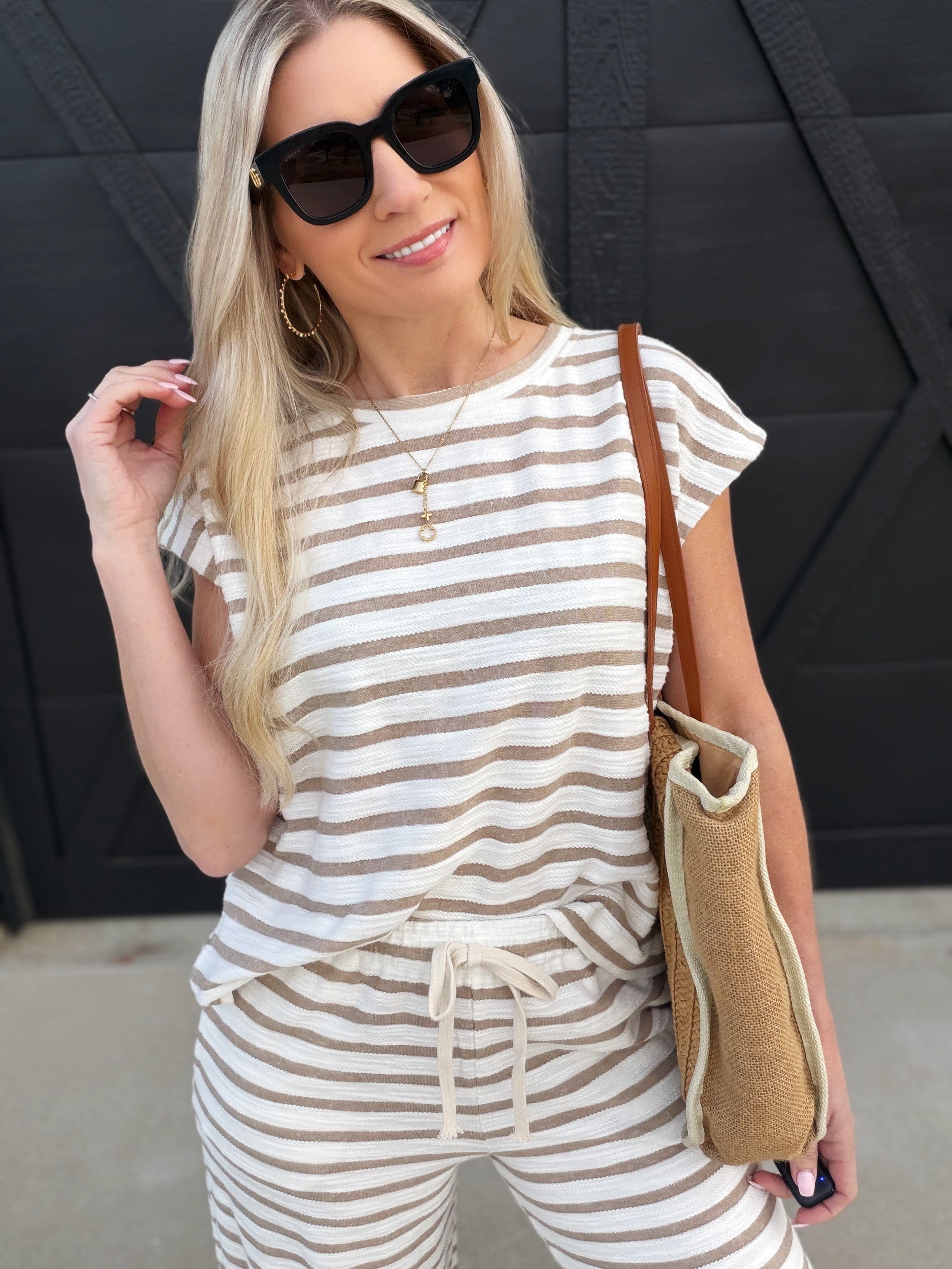 blu pepper Tops - Tees Stripe Round Neck Short Sleeve Knit Top In Khaki