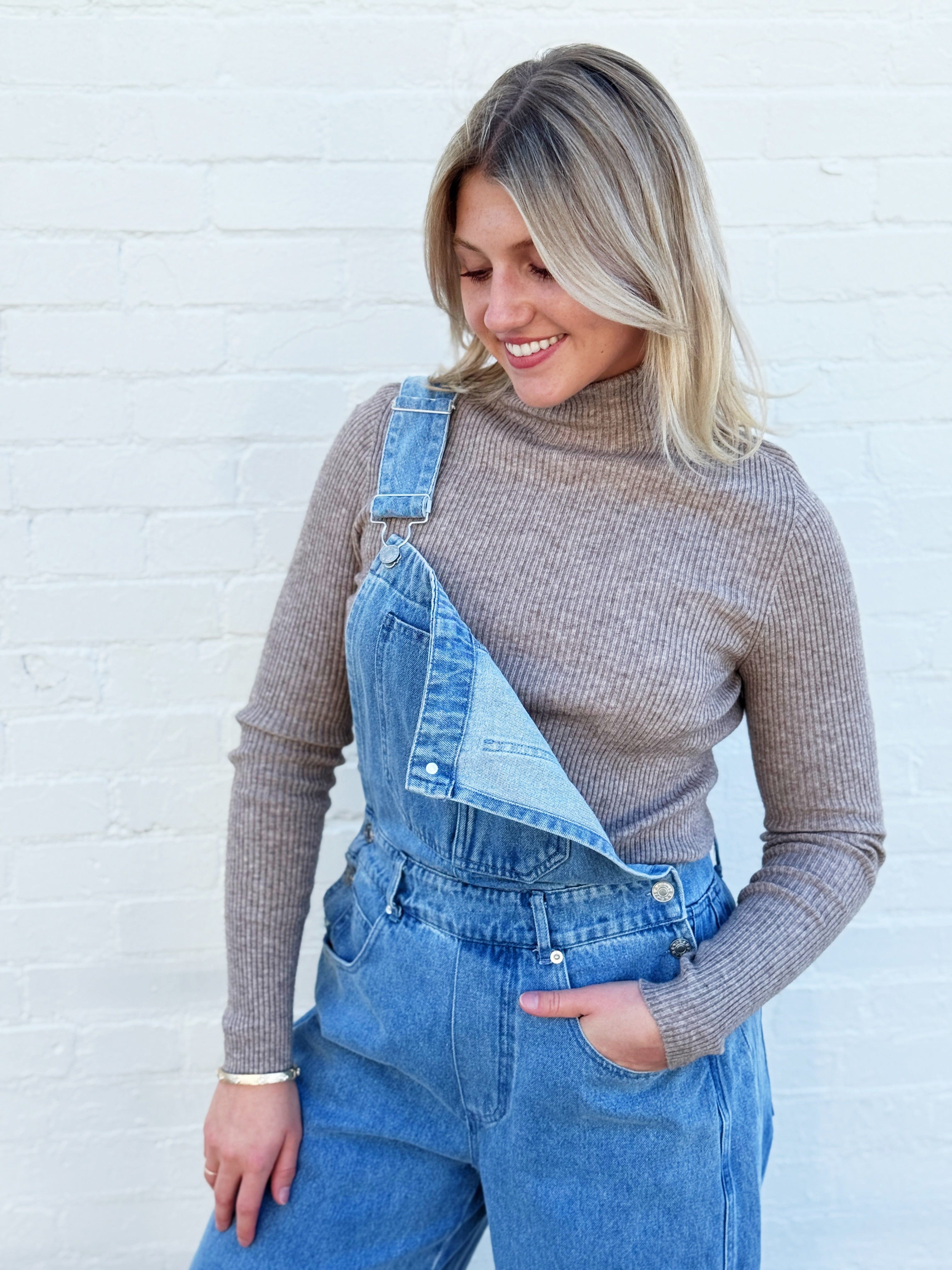 Bluivy Tops - Sweaters Mock Neck Ribbed Long Sleeve In Latte