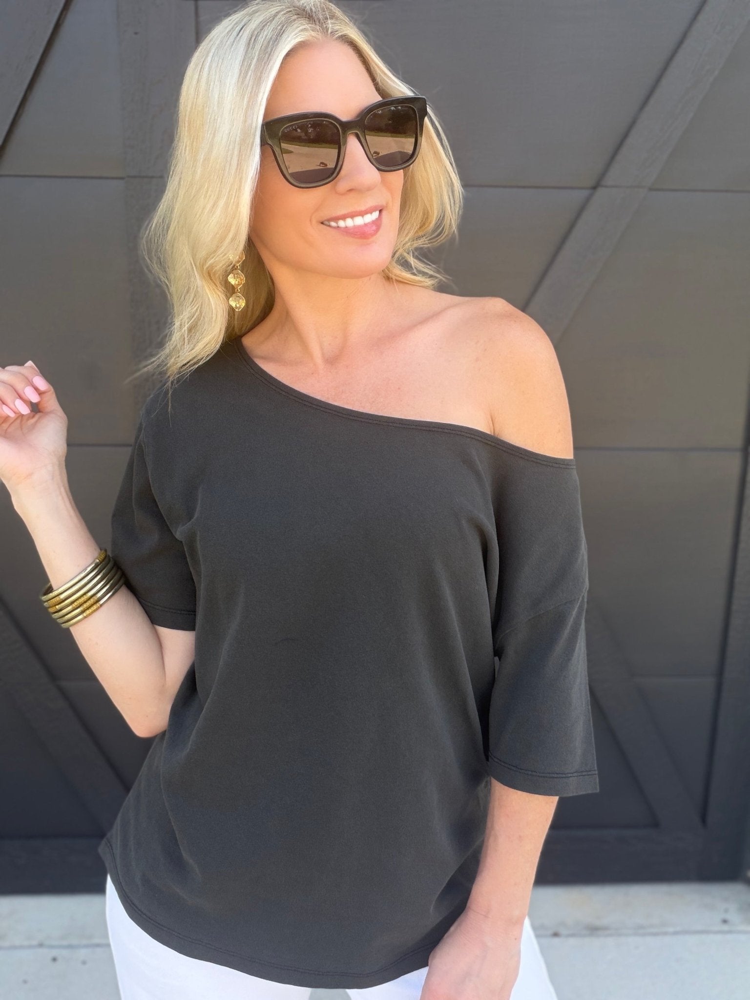Boat Neck Short Sleeve Basic Tee in Black - Infinity Raine