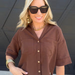 Button-Up Collared Short Sleeve Shirt In Chocolate - Infinity Raine