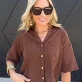 Button-Up Collared Short Sleeve Shirt In Chocolate - Infinity Raine