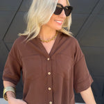Button-Up Collared Short Sleeve Shirt In Chocolate - Infinity Raine
