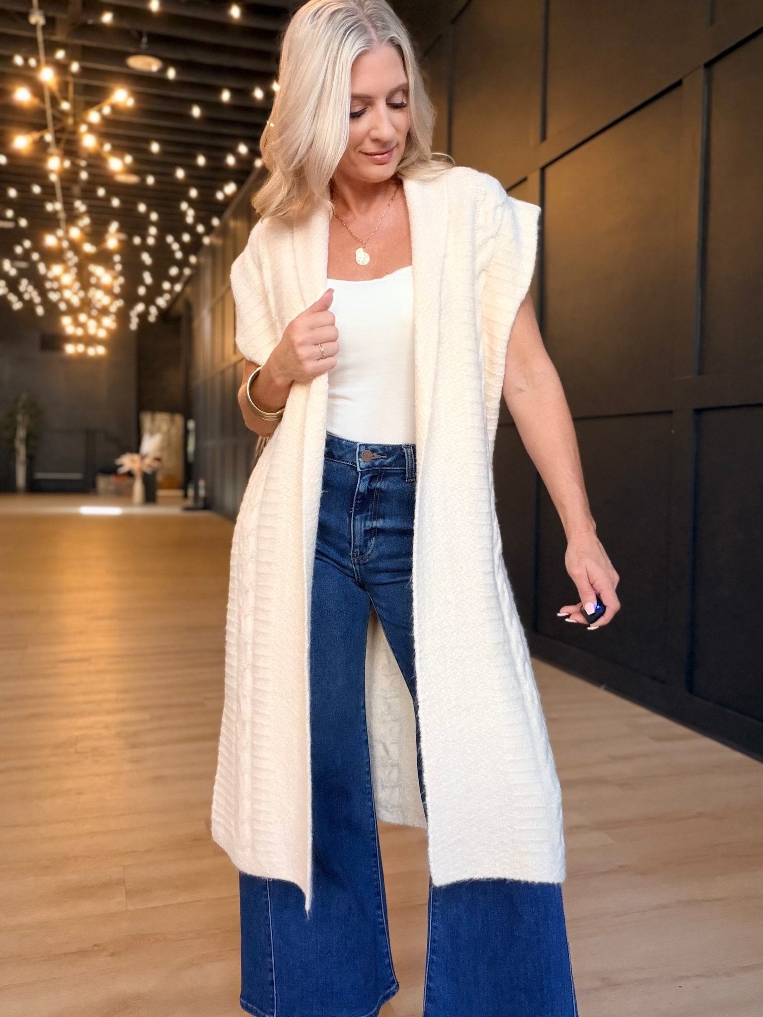 Camden Long Sweater Vest In Ivory - Infinity Raine