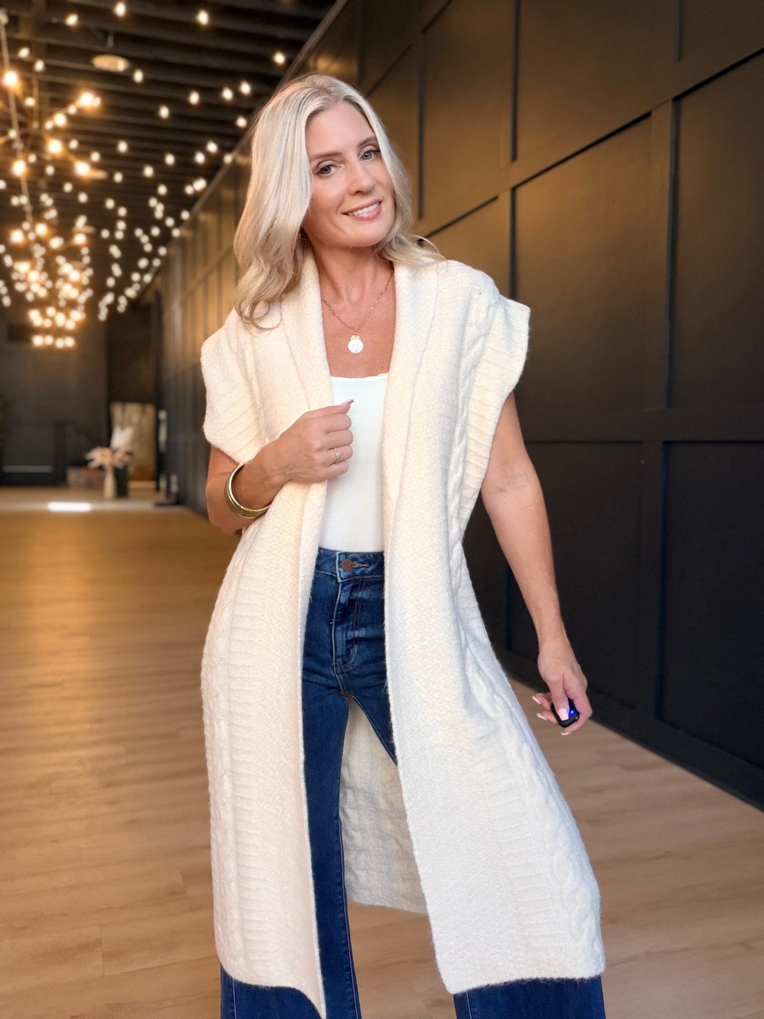 Camden Long Sweater Vest In Ivory - Infinity Raine
