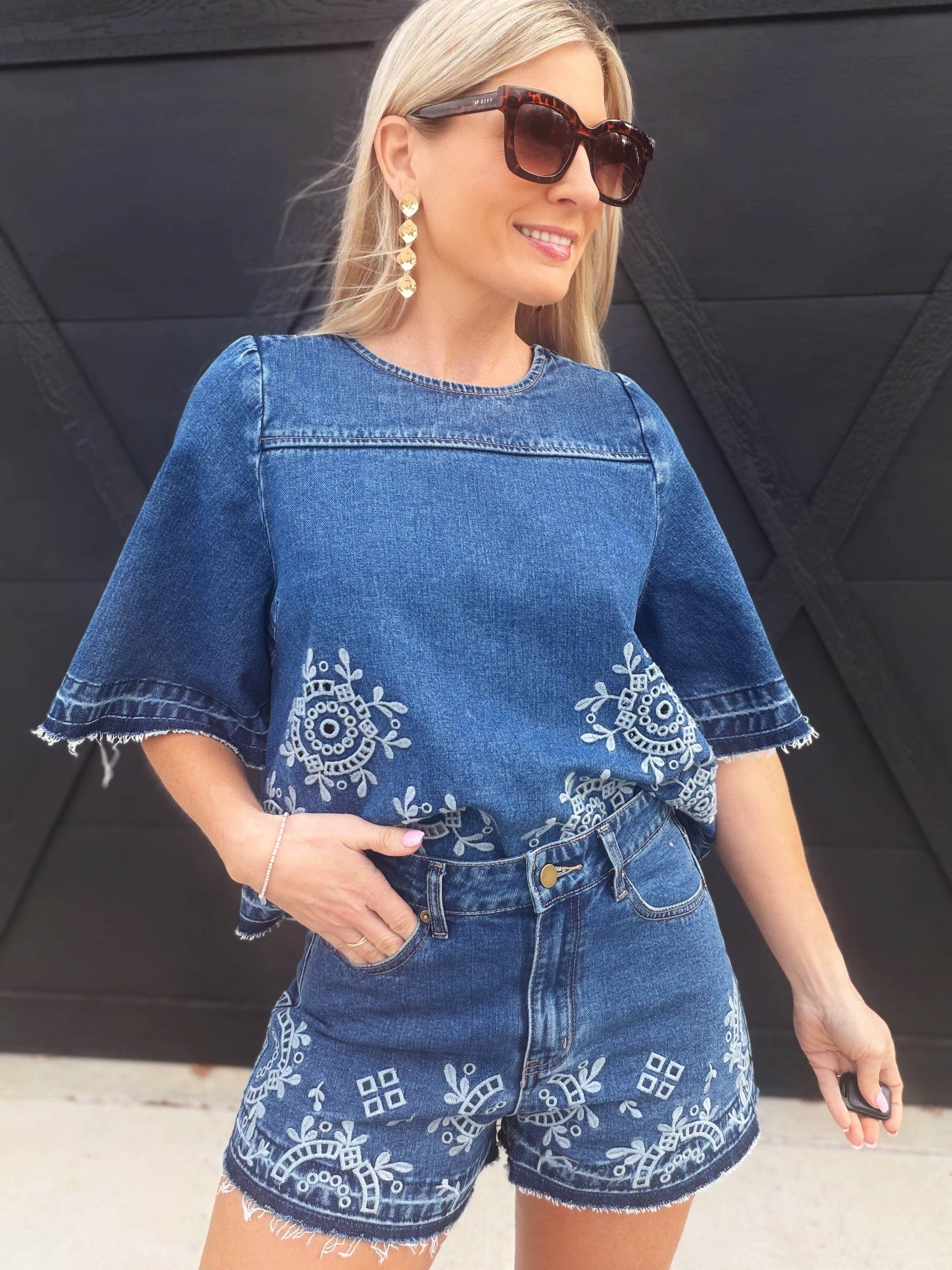 Camellia Sets Embroidered Denim Top And Short Set In Medium Wash