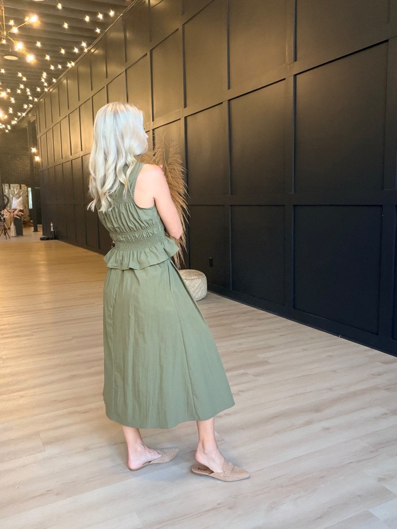 Central Park Midi Skirt W Belt in Olive - Infinity Raine