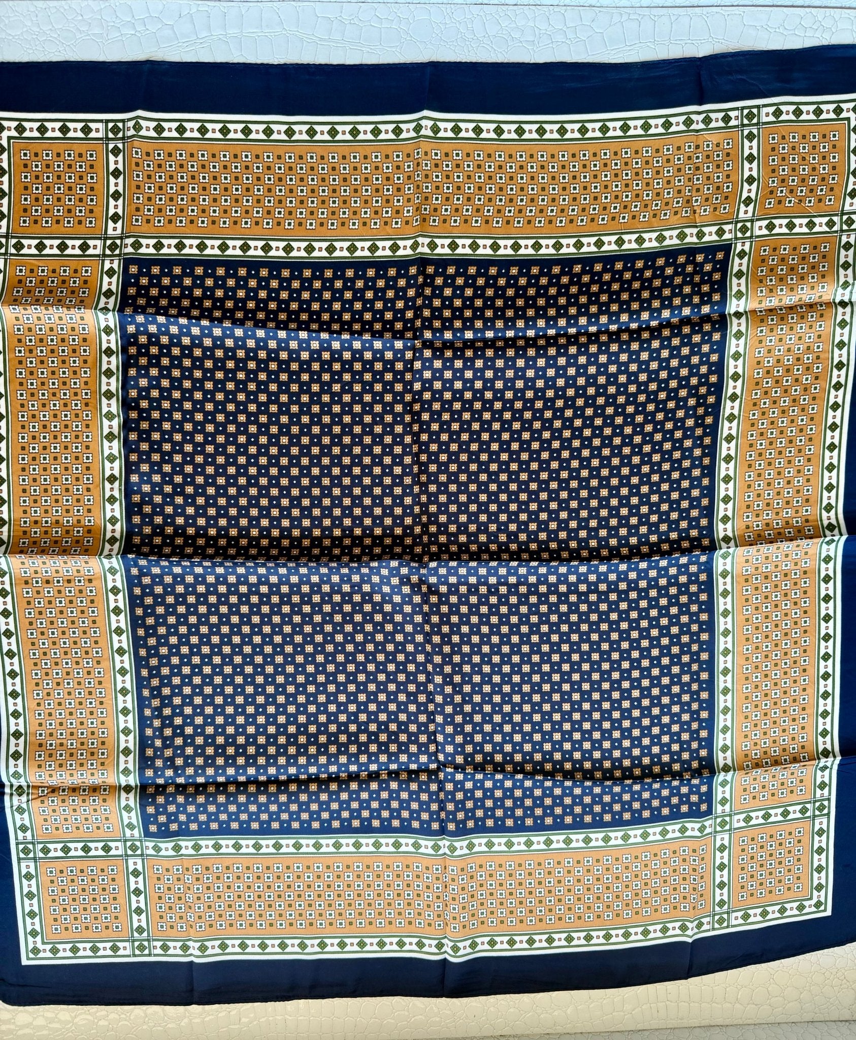 Chic Accent Scarf - Infinity Raine