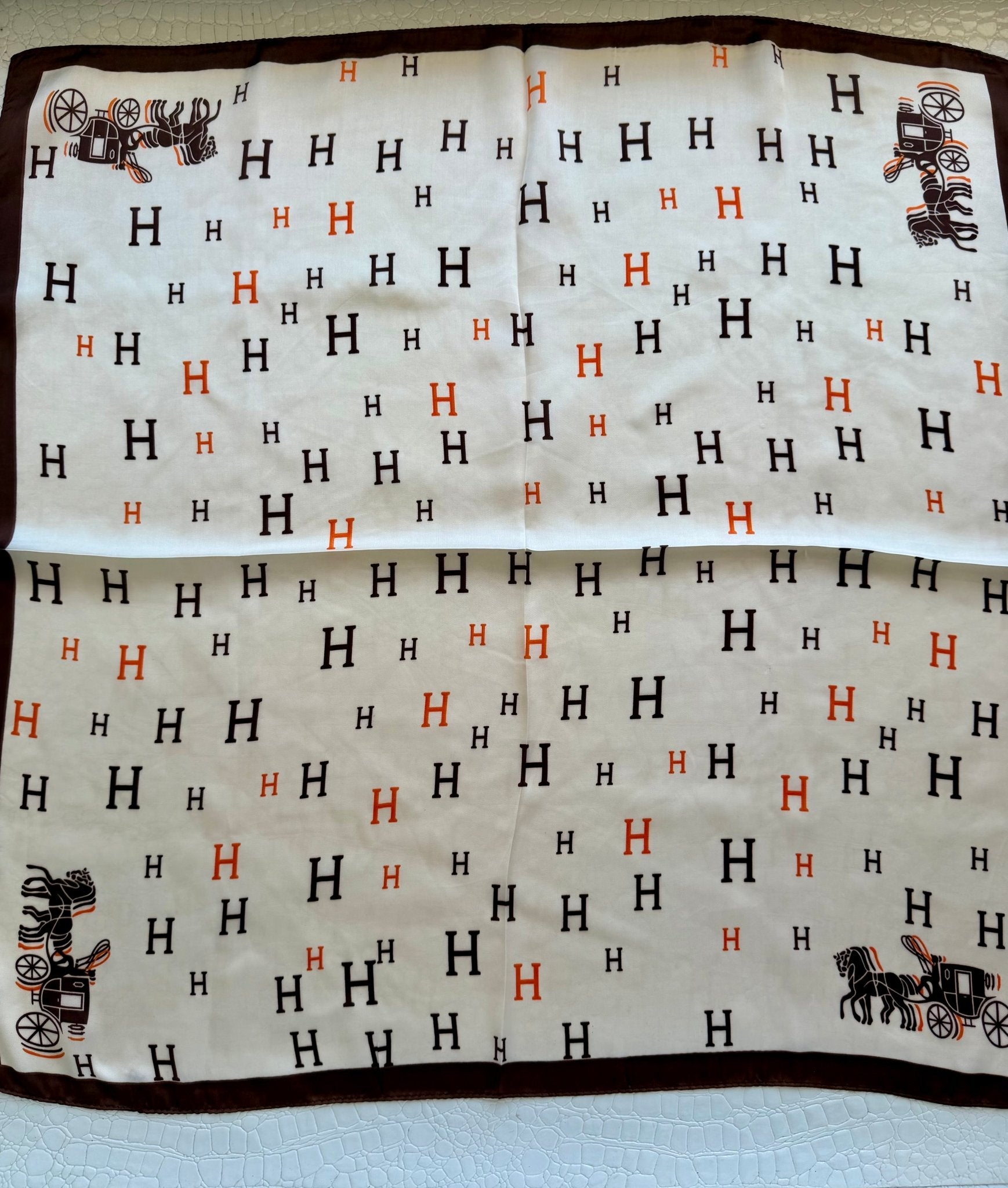 Chic Accent Scarf - Infinity Raine