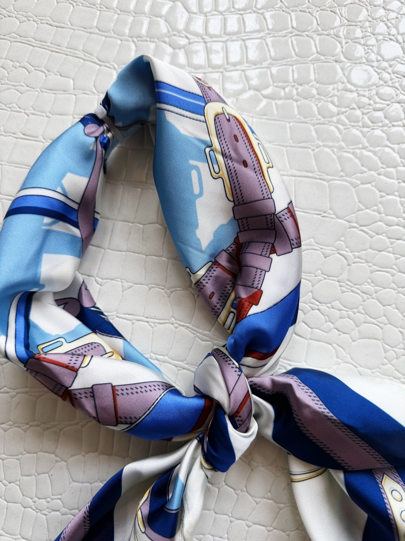 Chic Accent Scarf -Blue Buckle - Infinity Raine