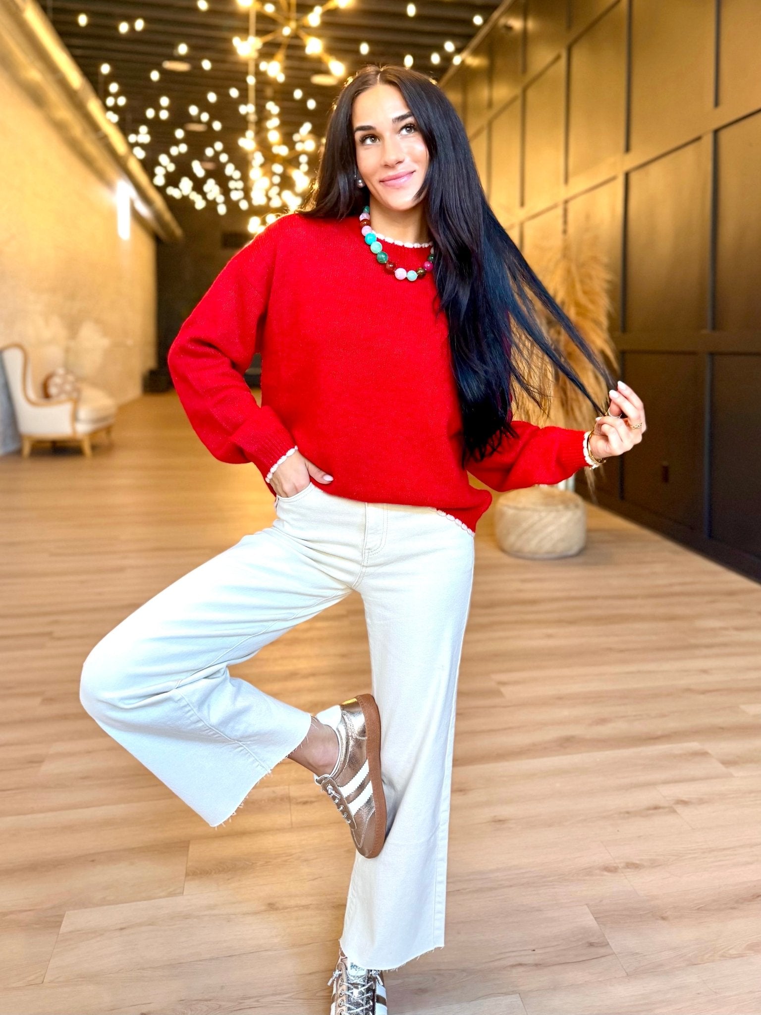 Contrast Edge Crew Neck Long Sleeve Pullover In Red - Infinity Raine