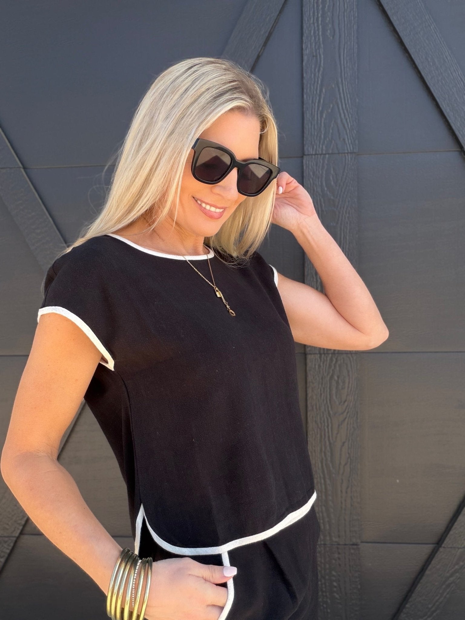 Contrast Trim Short Sleeve Back Button Linen Top In Black - Infinity Raine