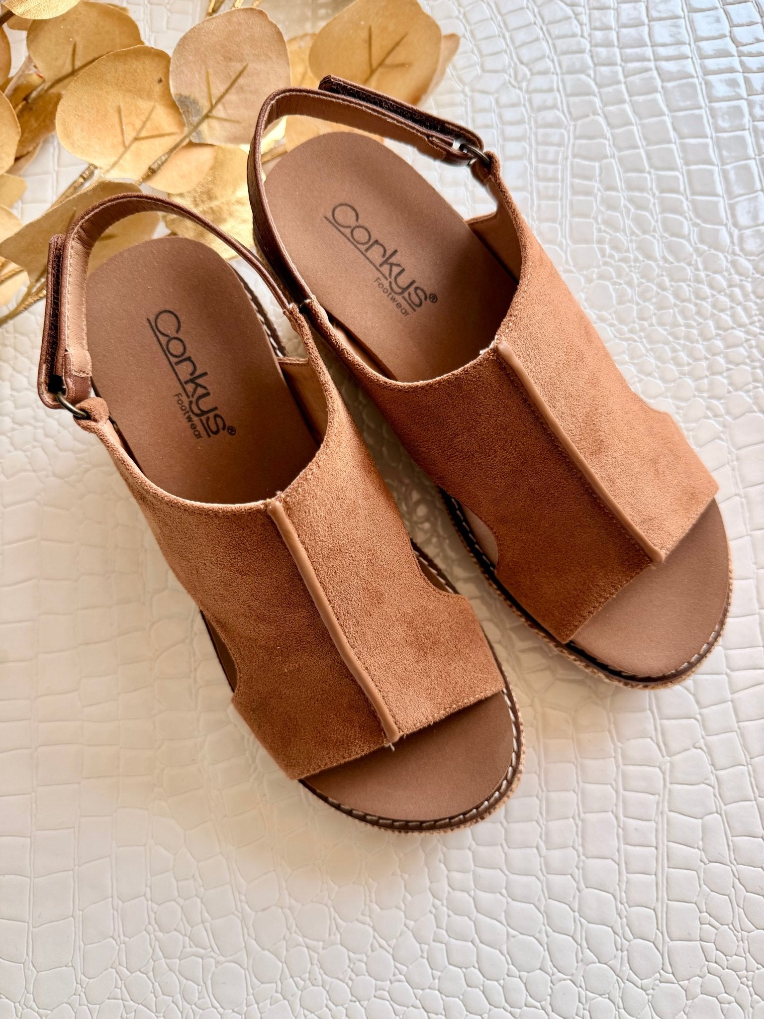 Corkys Carley Chestnut Combo 2 - Infinity Raine