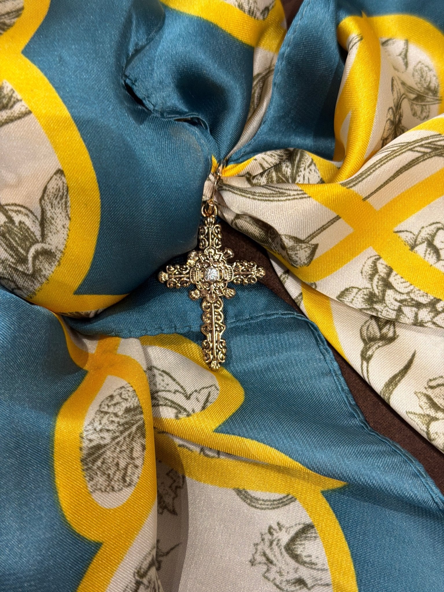 Cross Scarf Charm - Infinity Raine