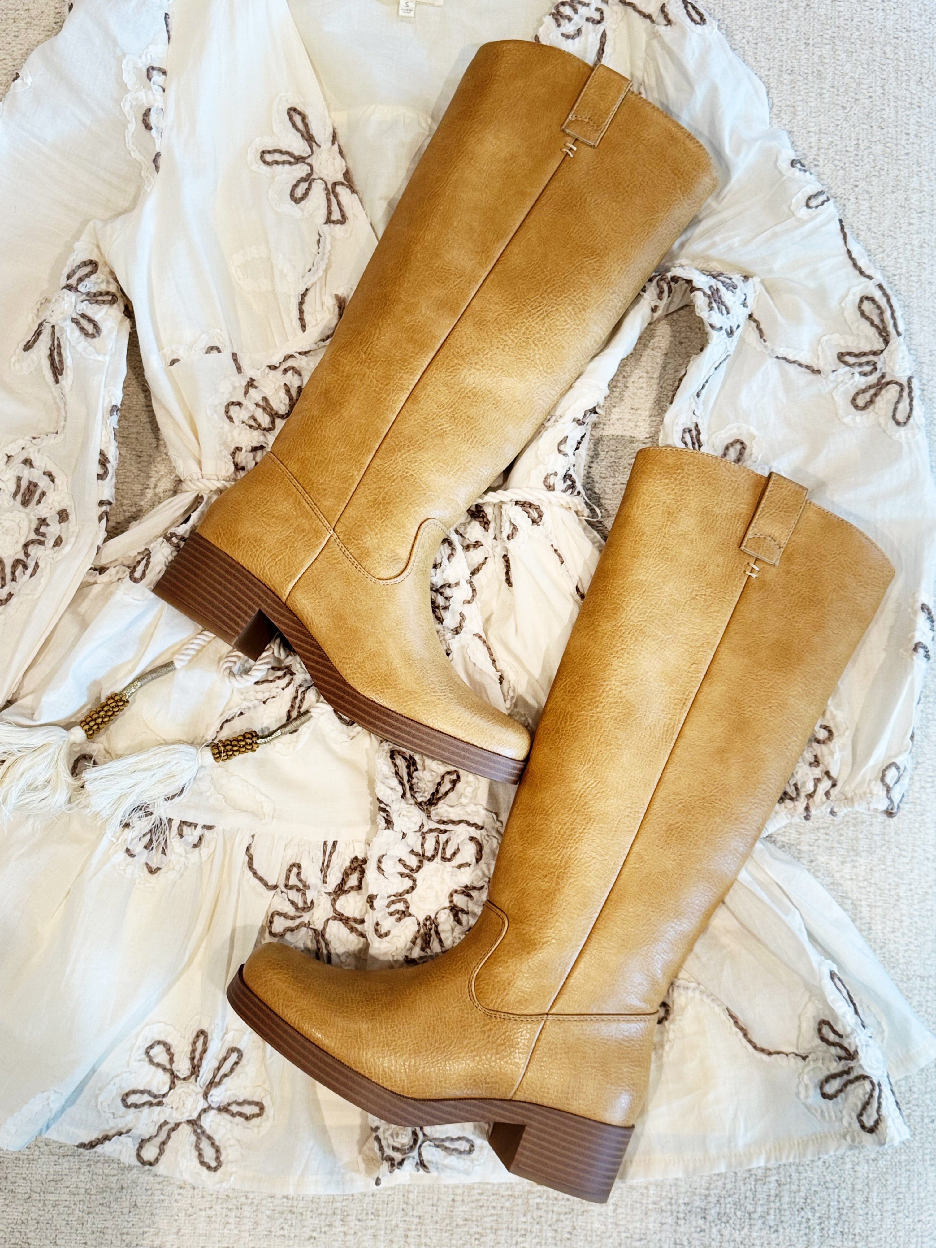 Dirty Laundry Yurie Boots In Smooth Camel - Infinity Raine