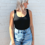 Scoop Neck Seamless Bodysuit In Black - Infinity Raine