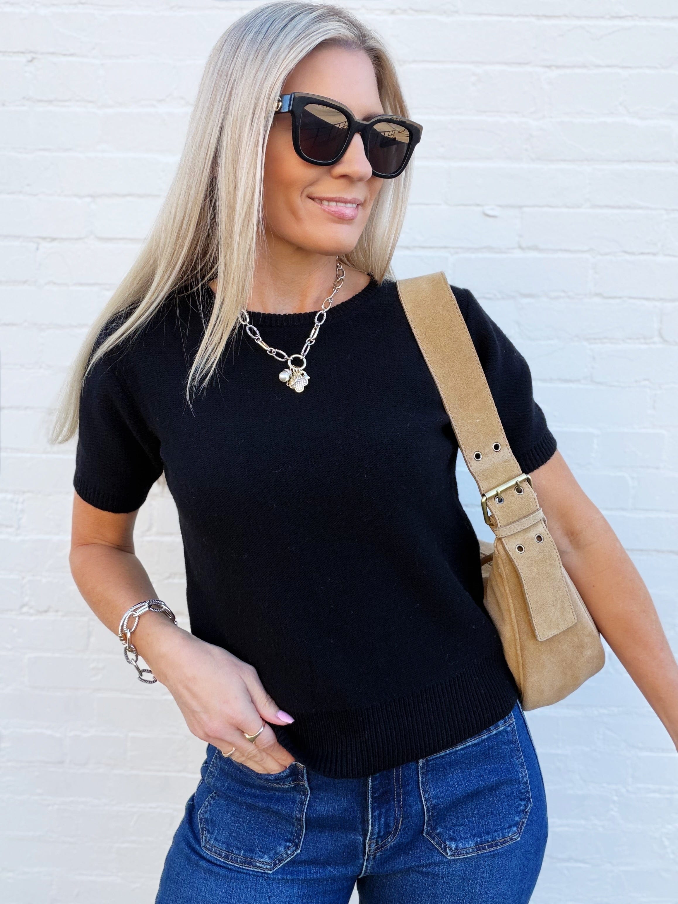 FAIRE Tops - Sweaters Short Sleeve Crew Neck Sweater In Black