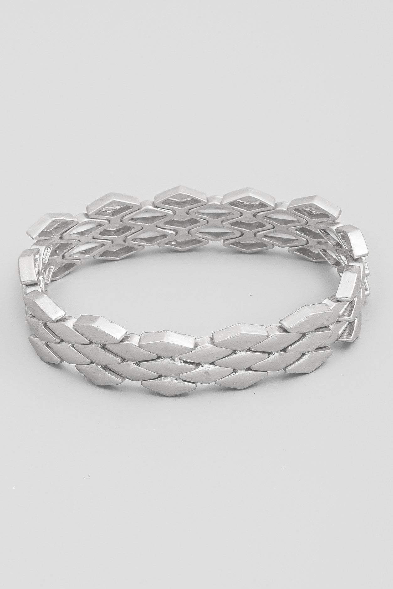 Metallic Elastic Scales Bracelet In Silver - Infinity Raine