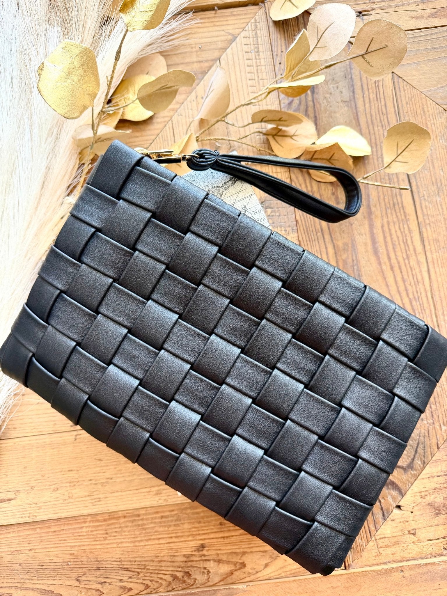 Faux Leather Basket Weave Hand Bag In Black - Infinity Raine