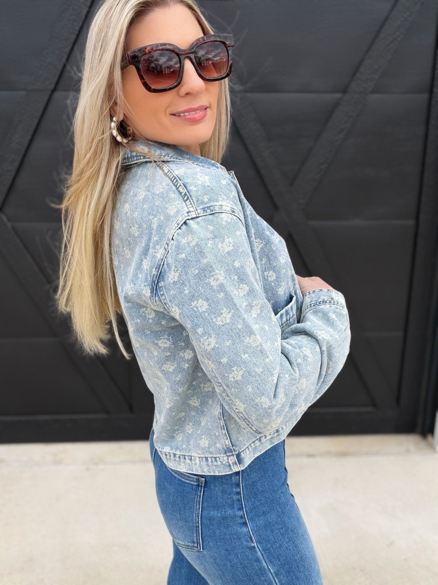 Floral Denim Collard Button Down Jacket In Washed - Infinity Raine