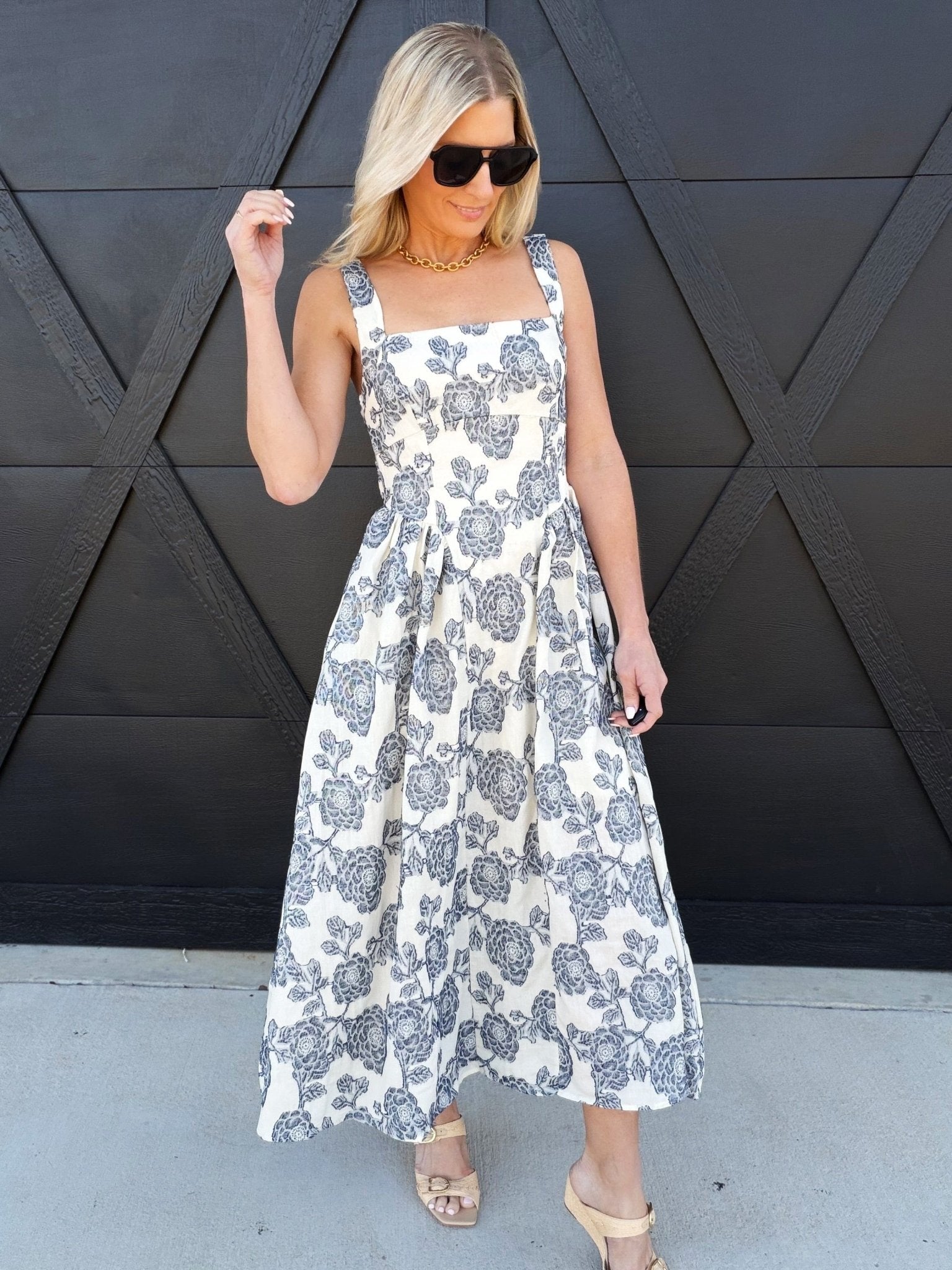 Floral Jacquard Pattern Sleeveless Midi Dress In Navy - Infinity Raine