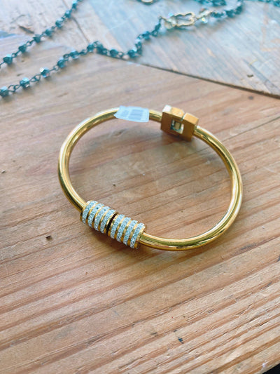 True Delight Diamond Cuff-Gold - Infinity Raine