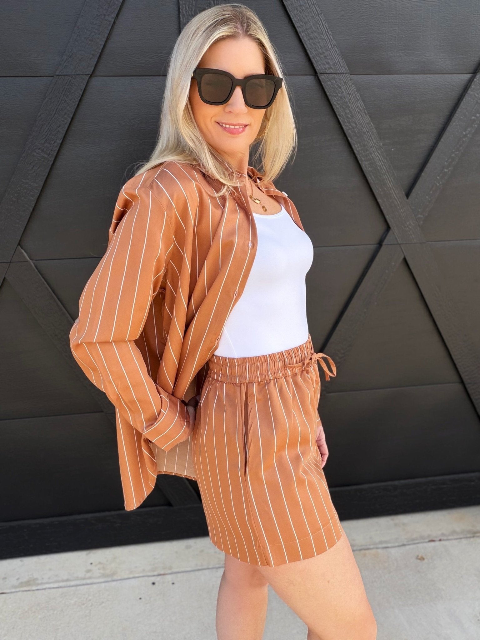 French Connection Alexis Poplin Stripe Shorts In Macchiato - Infinity Raine