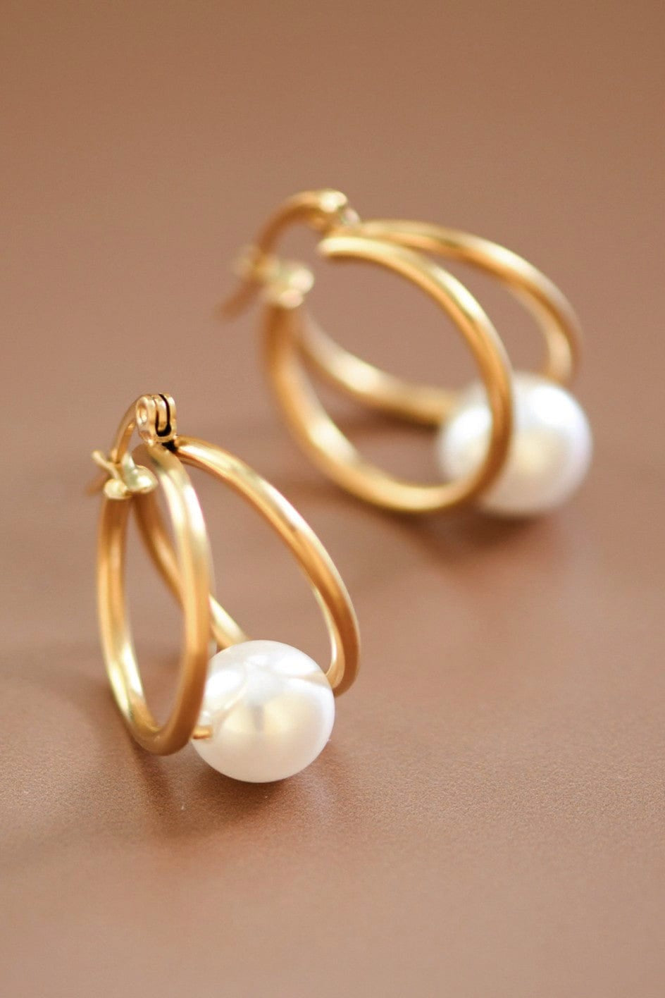 Geometric Pearl Hoop Earrings In Gold - Infinity Raine