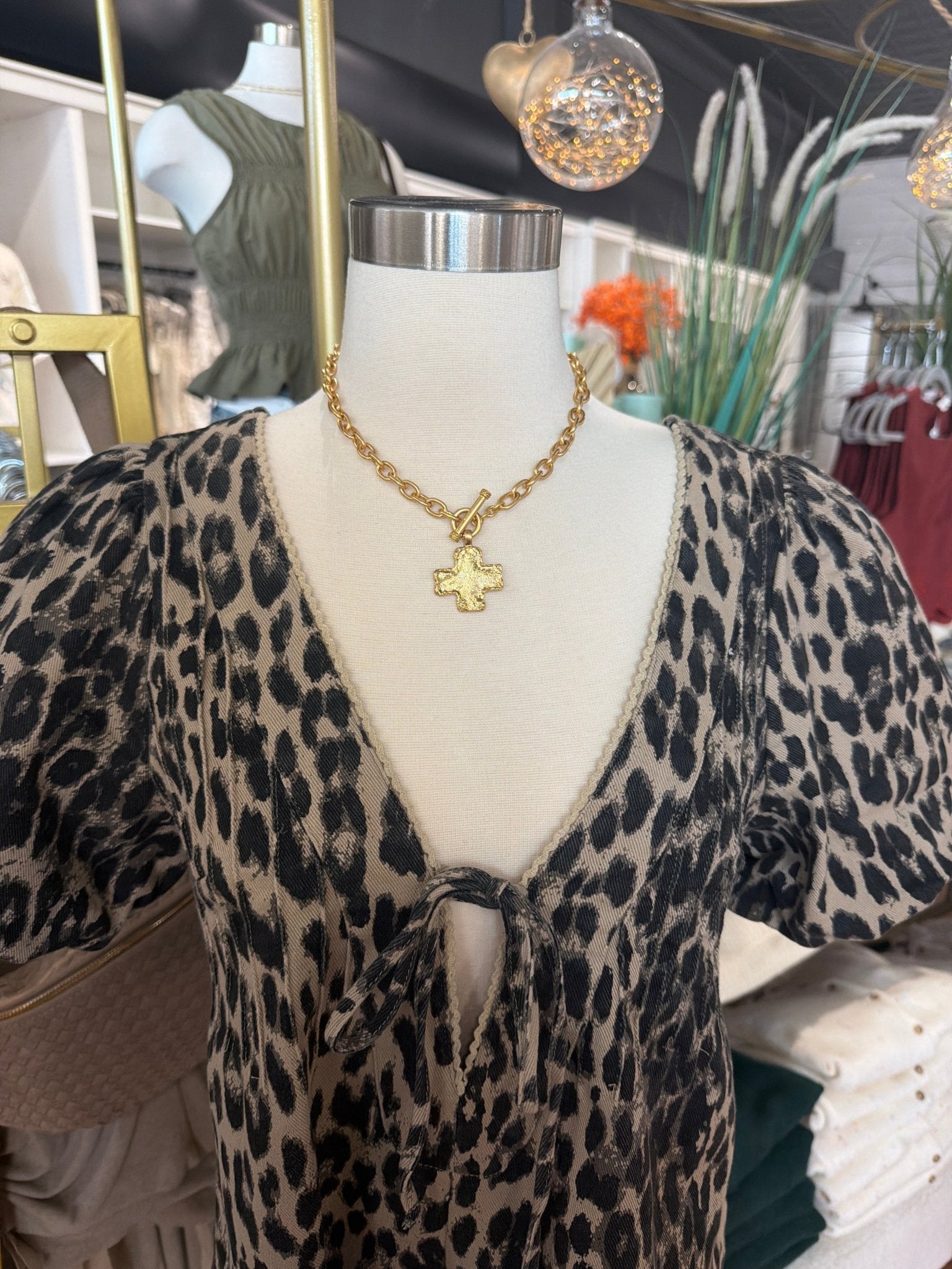 Hammered Cross Toggle Chain Necklace - Infinity Raine