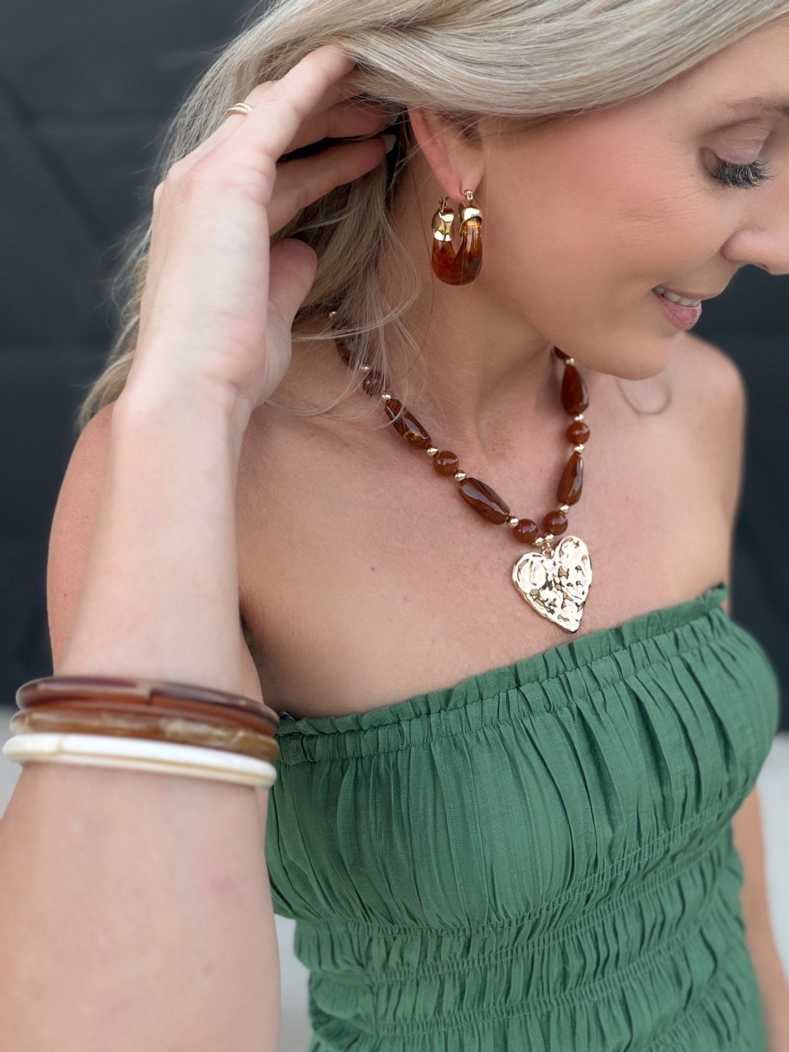 Hammered Heart Pendant Resin Beaded Necklace In Brown - Infinity Raine